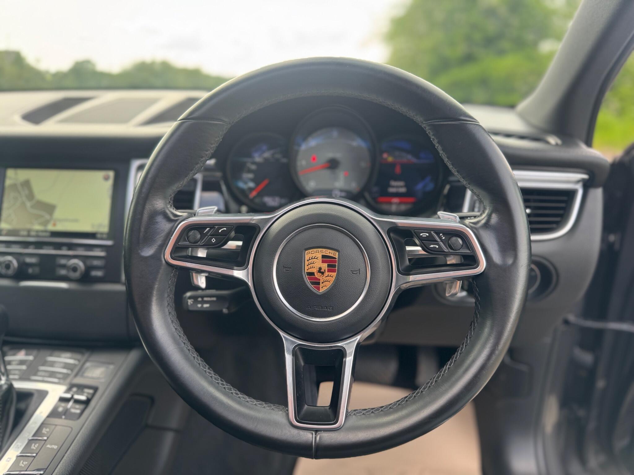 Porsche Macan - Image 52