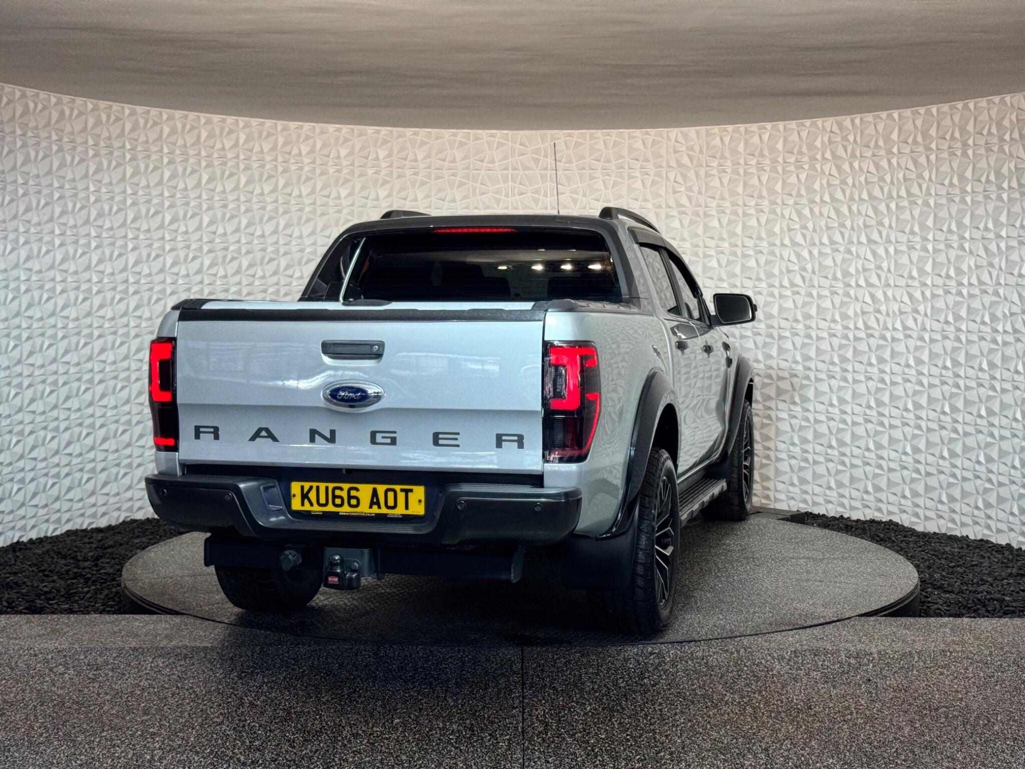 Ford Ranger - Image 12