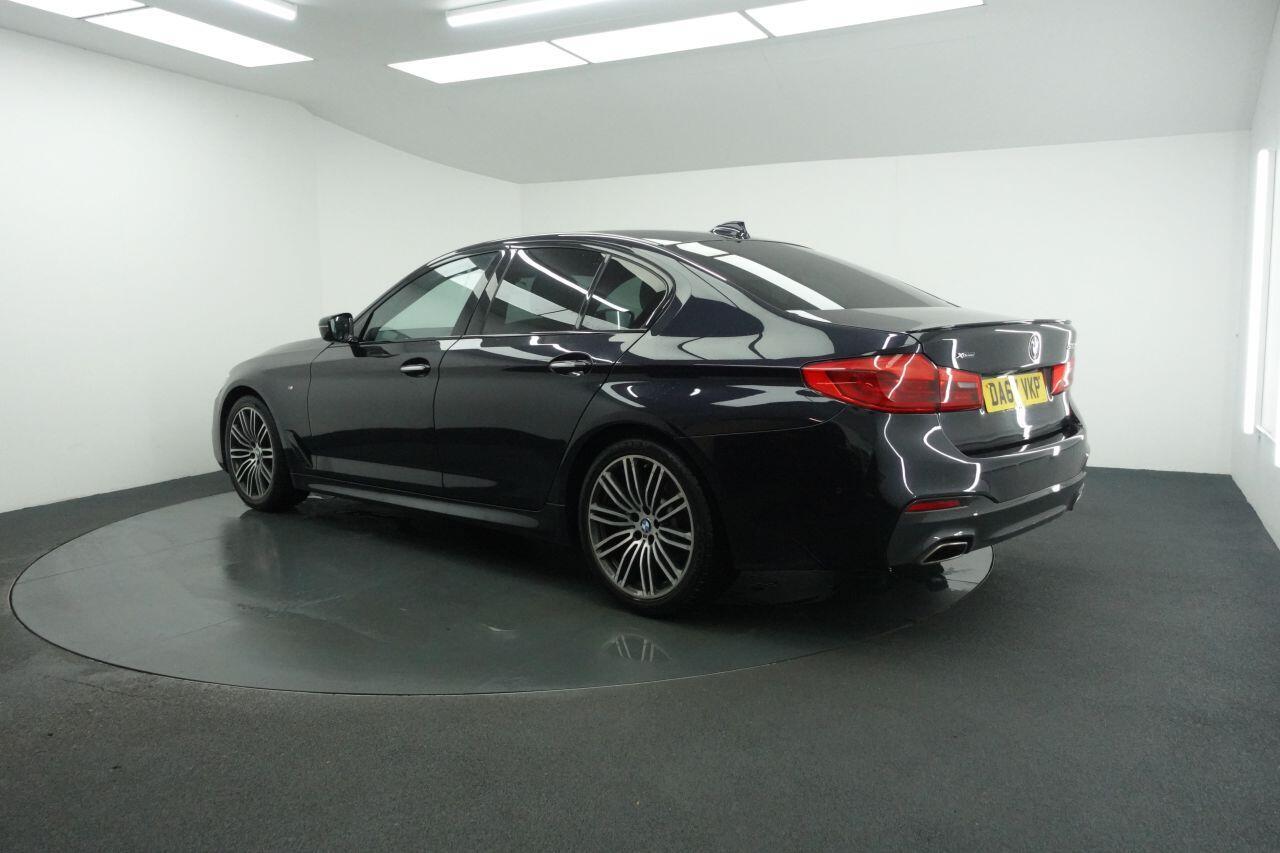 BMW 5 Series - Image 9