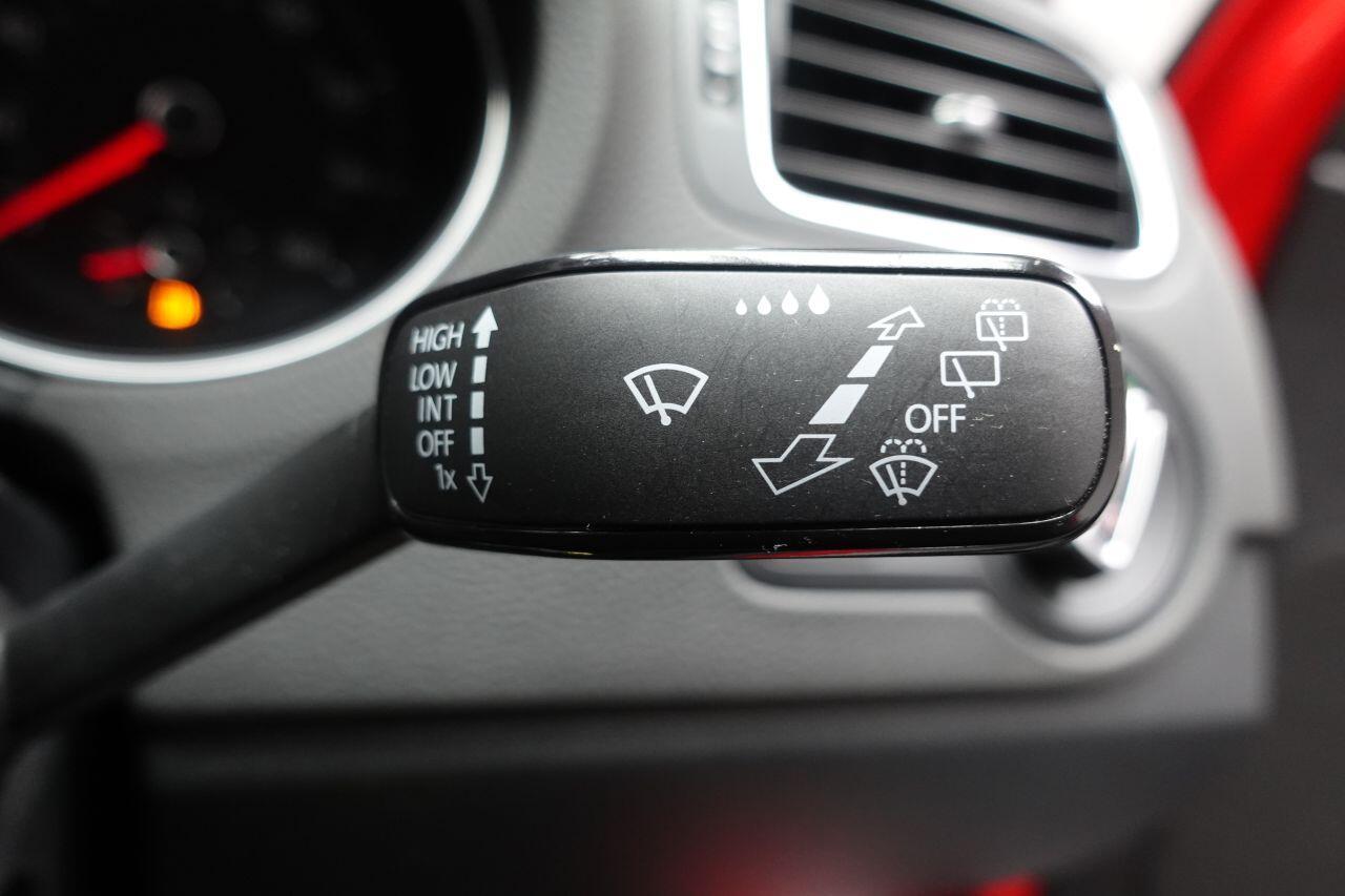 Volkswagen Polo - Image 14