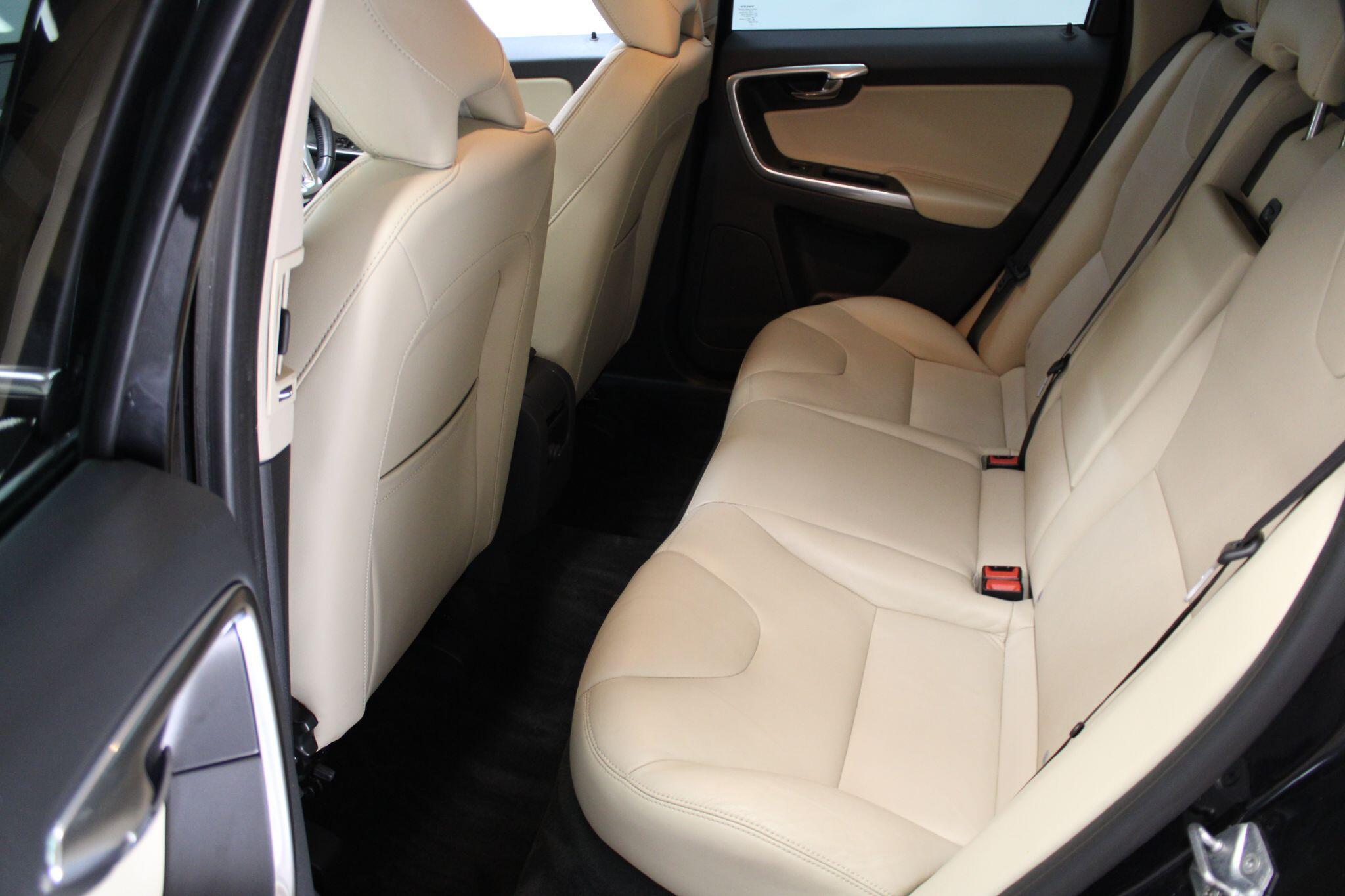 Volvo XC60 - Image 39