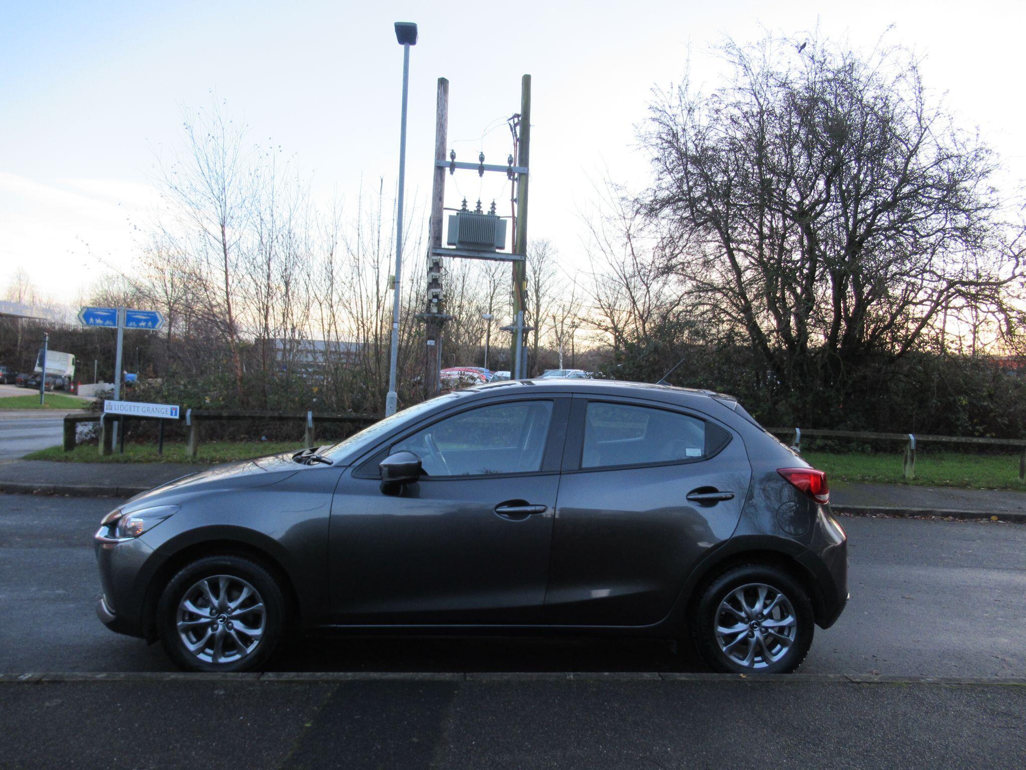 Mazda MAZDA2 - Image 7