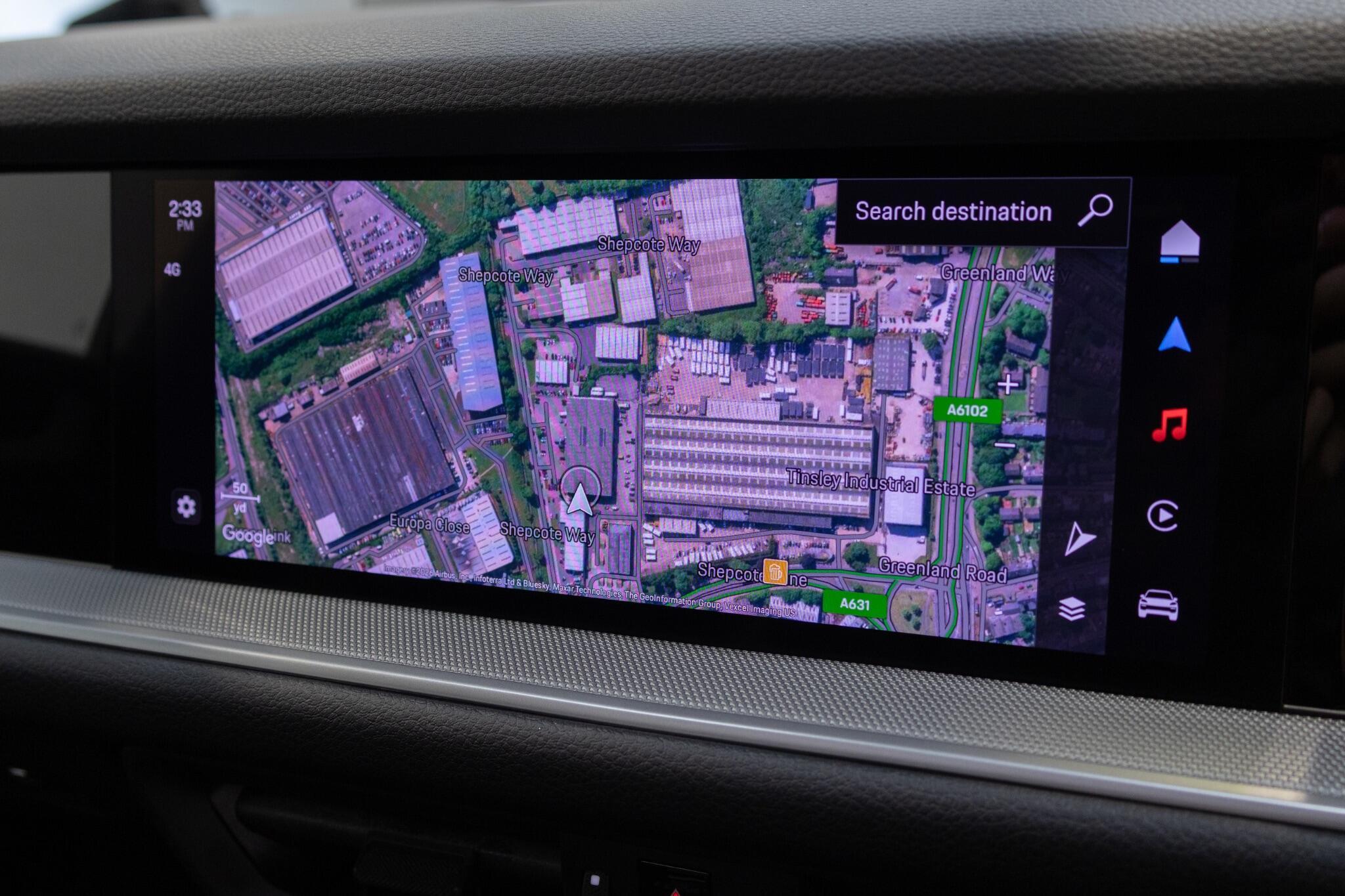 Porsche Cayenne - Image 19