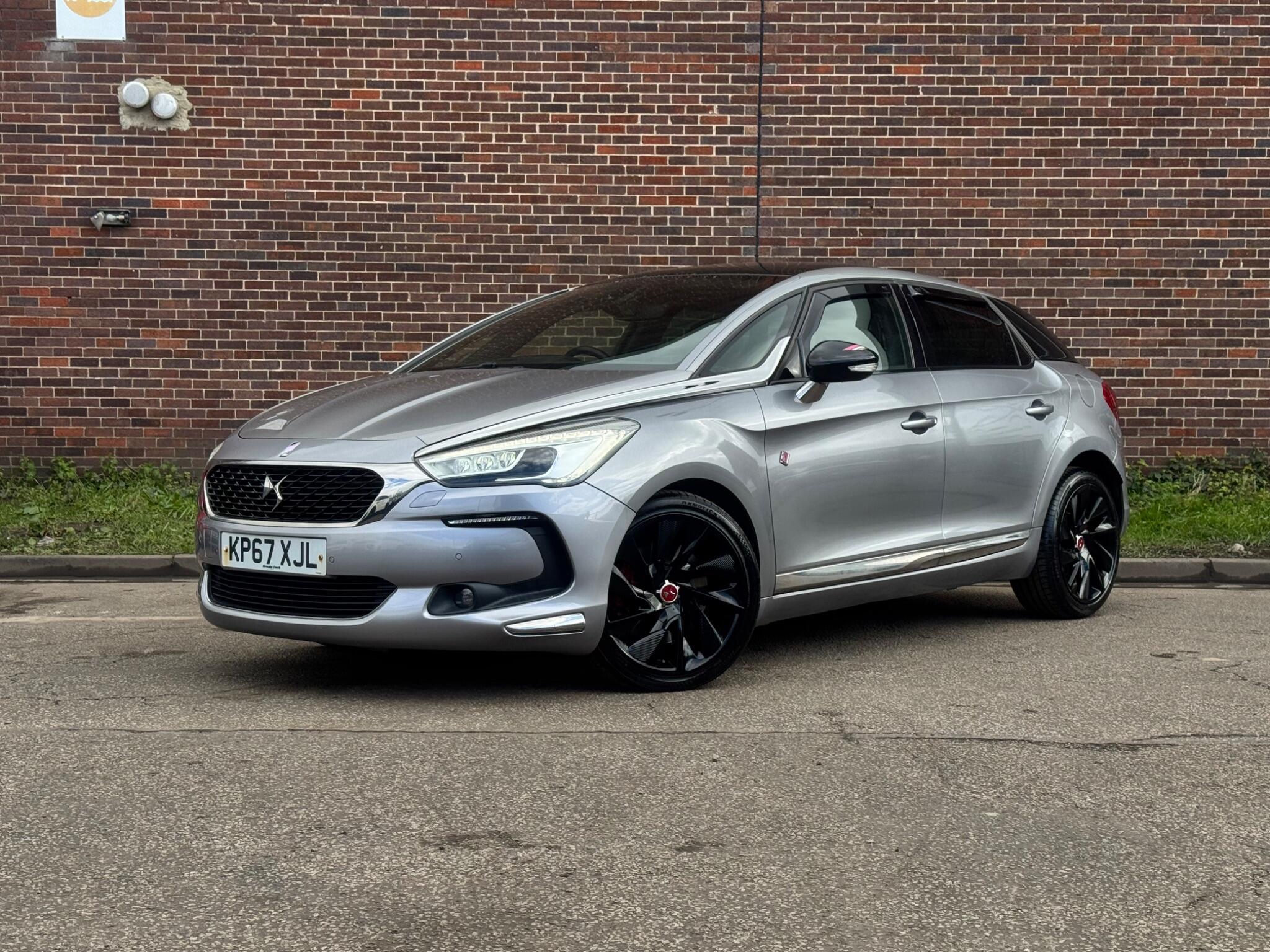 DS AUTOMOBILES DS 5 - Image 2