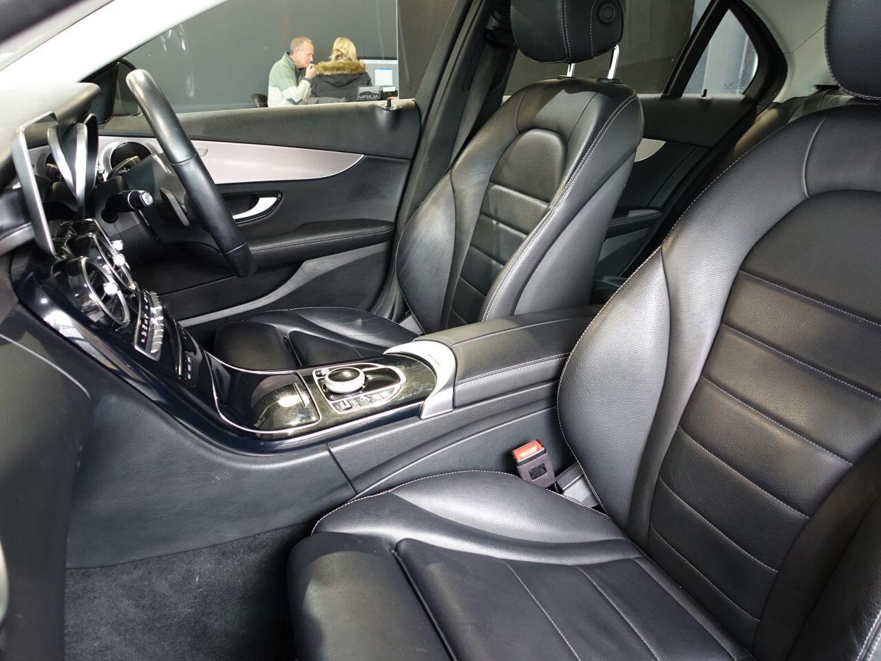 Mercedes-benz C-CLASS - Image 12