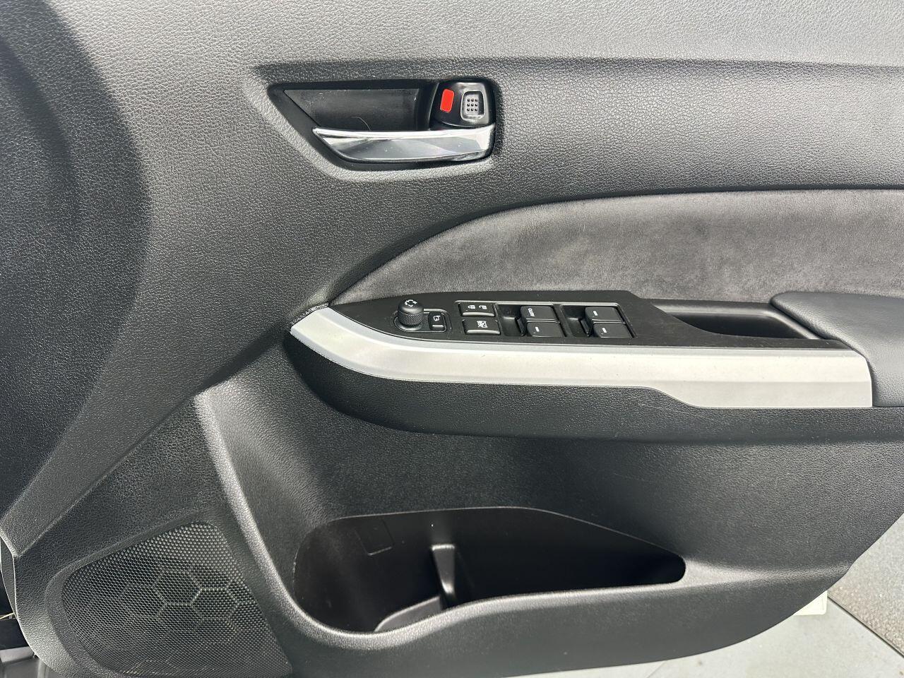 Suzuki Vitara - Image 17