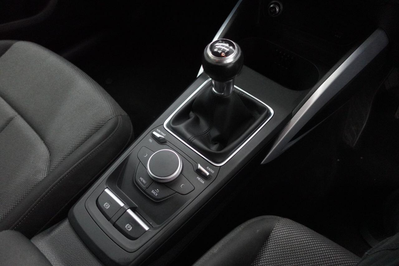 Audi Q2 - Image 13