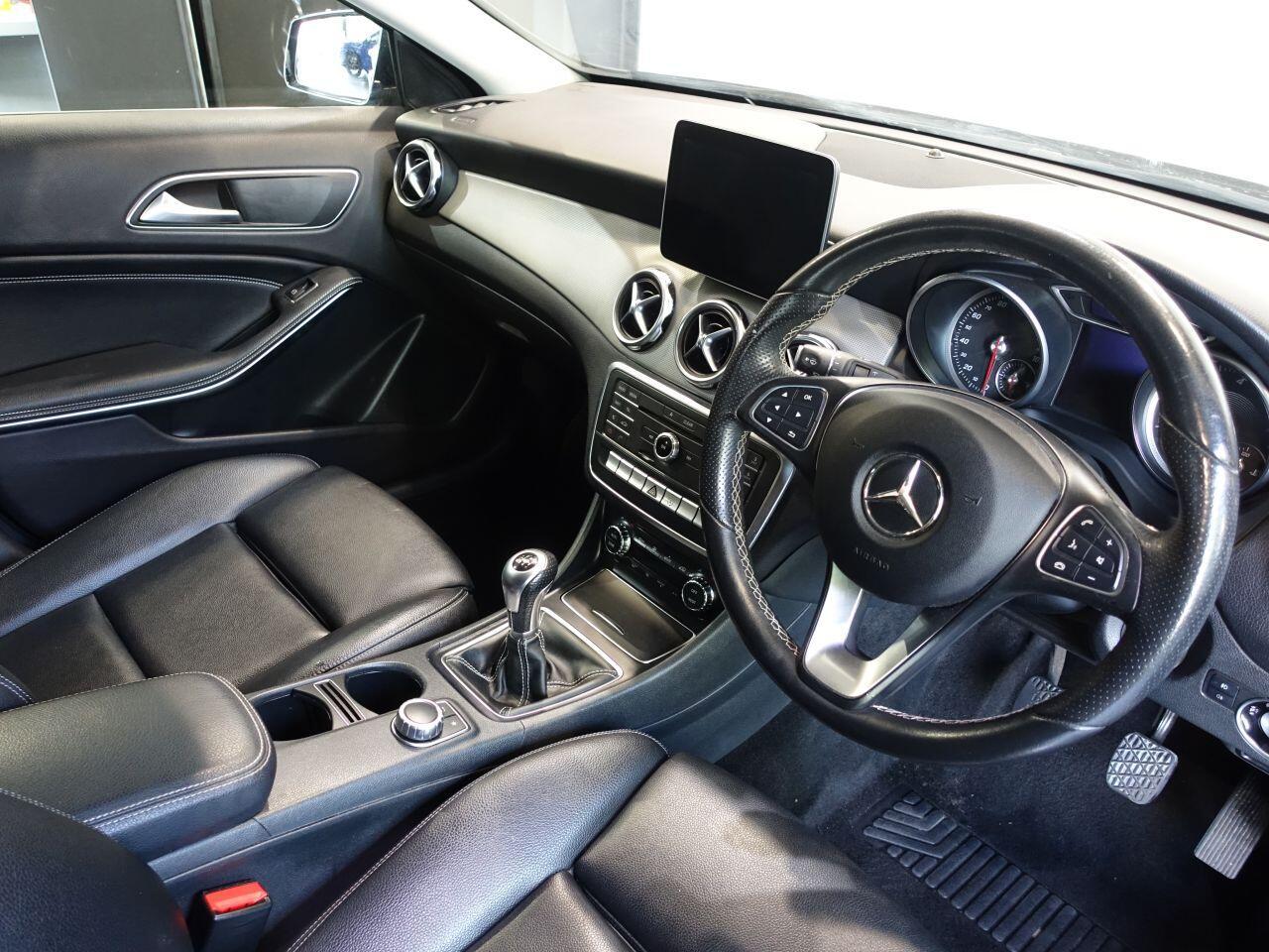 Mercedes-benz GLA - Image 2