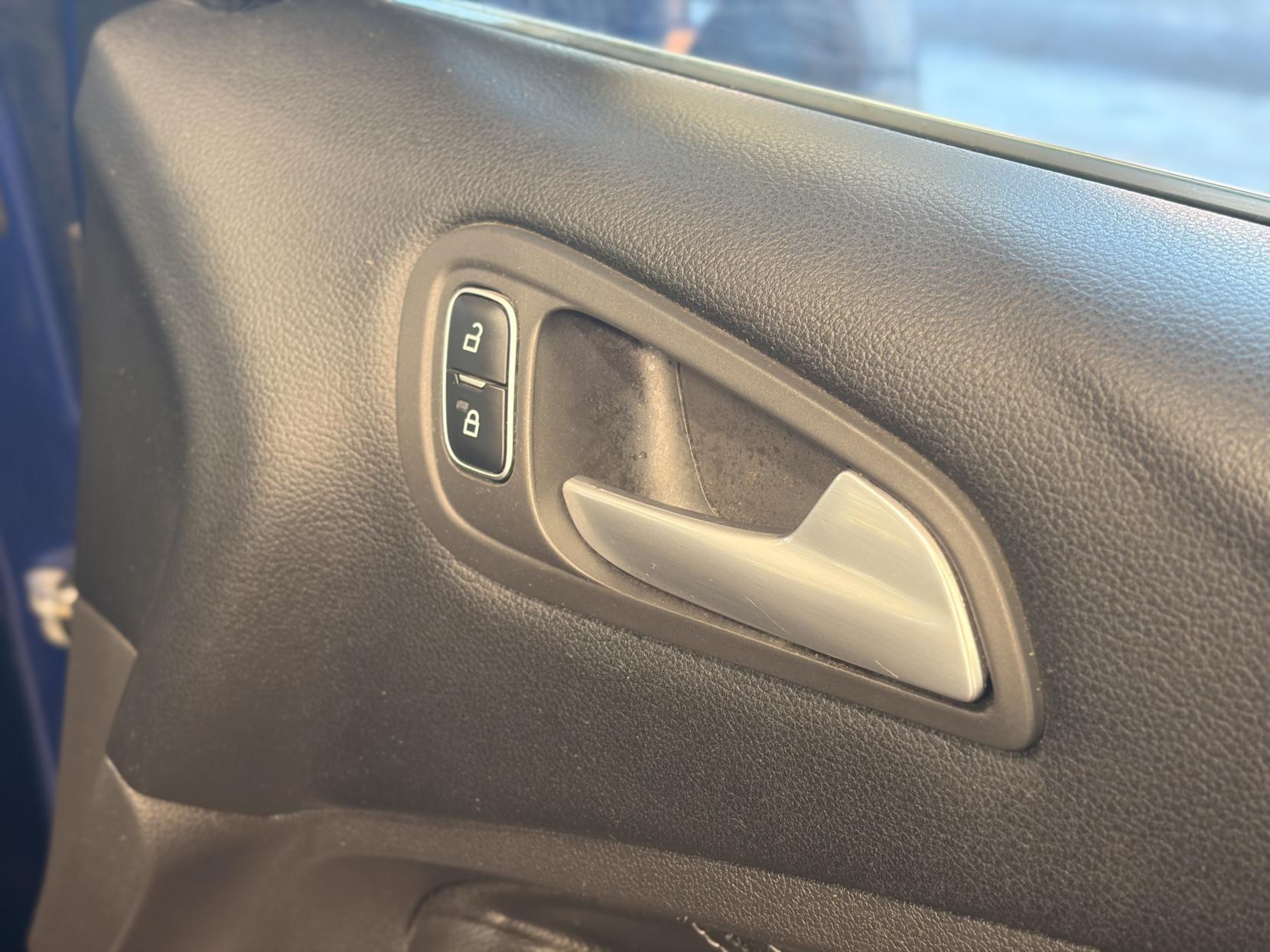 Ford Grand C-MAX - Image 12