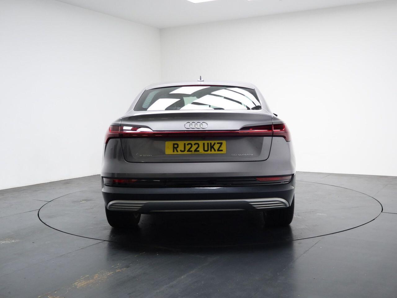 Audi E-Tron - Image 6