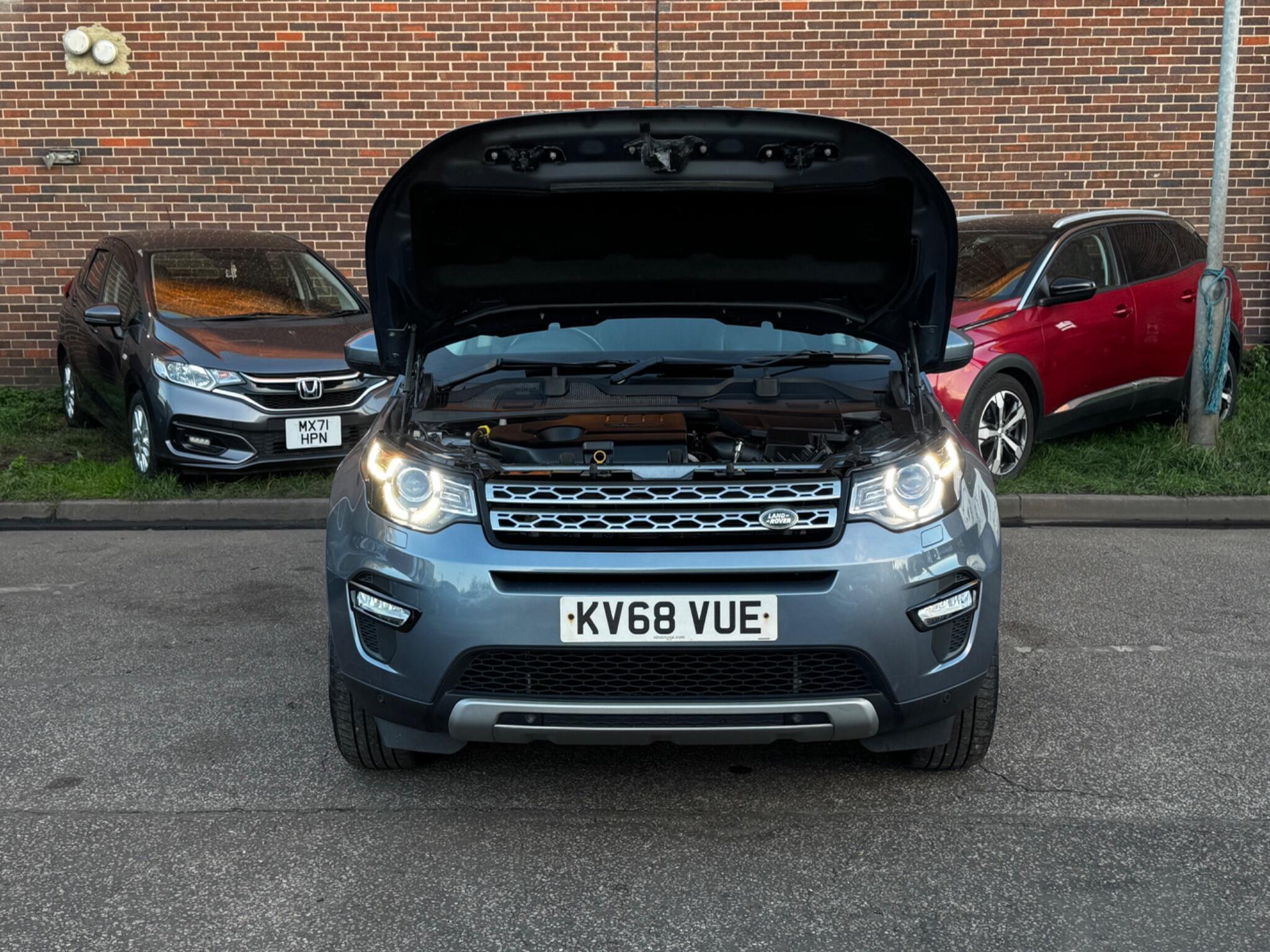 Land Rover DISCOVERY SPORT - Image 17