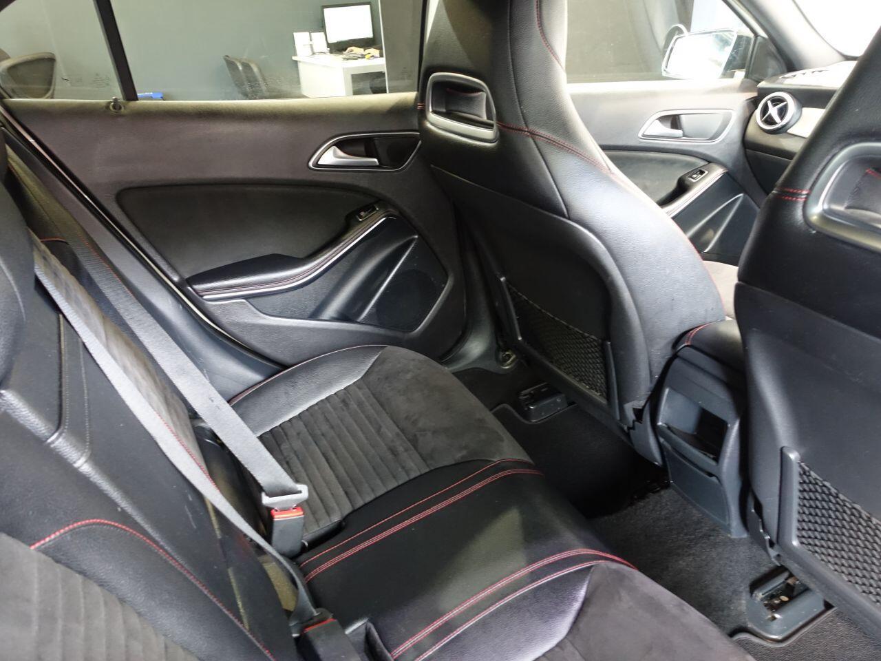Mercedes GLA - Image 15