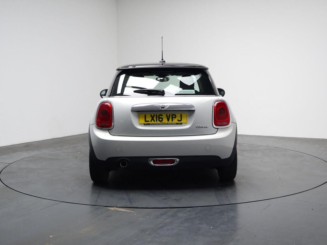 MINI Hatch - Image 16