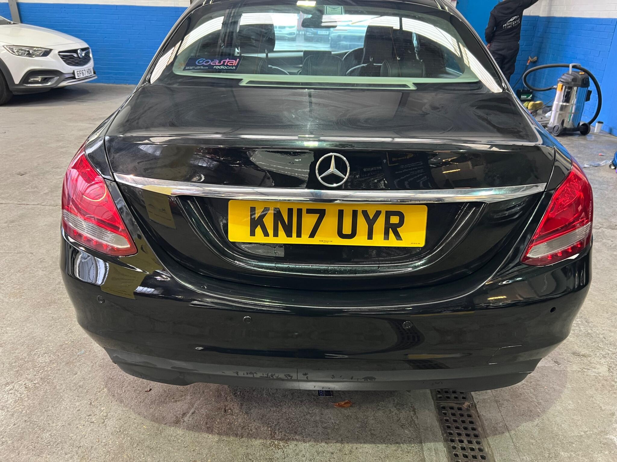 Mercedes C Class - Image 12