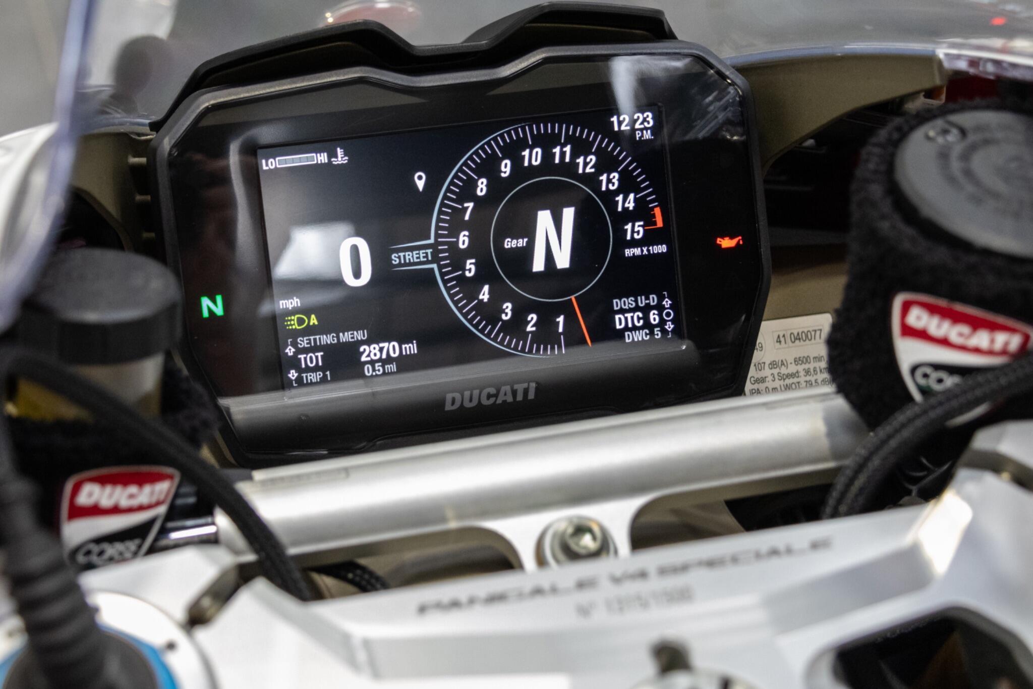 Ducati PANIGALE V4 - Image 13
