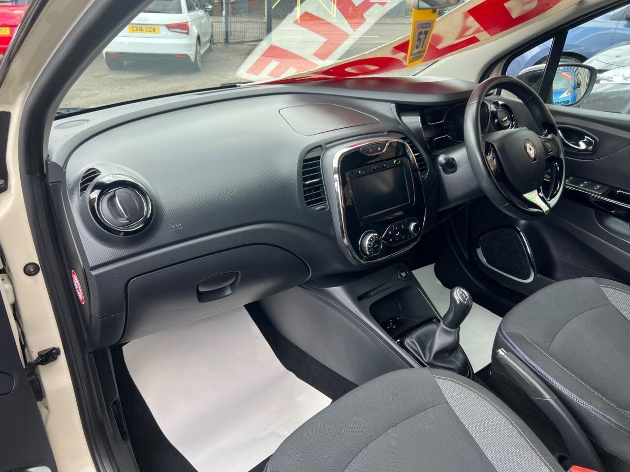 Renault Captur - Image 16