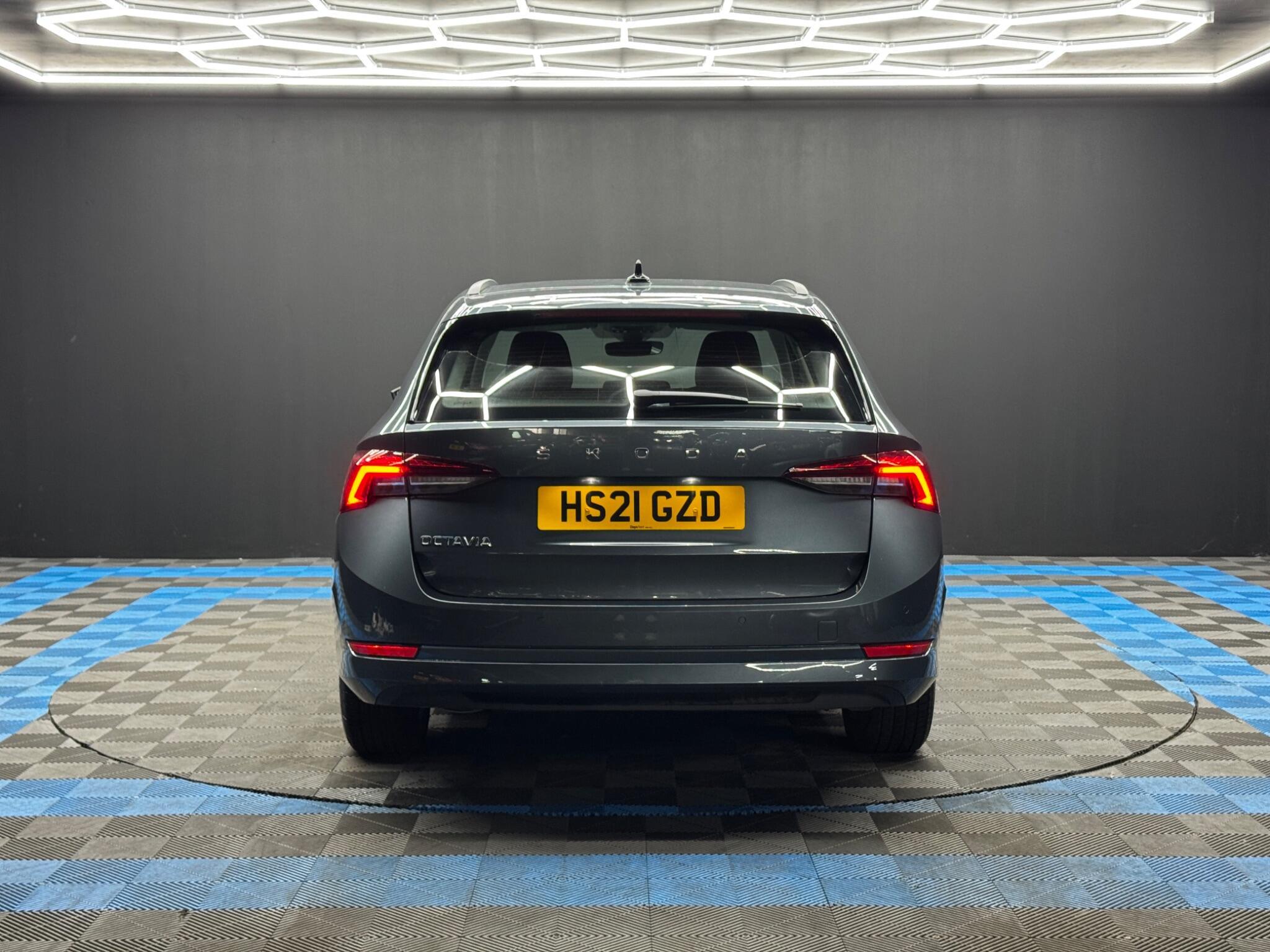 Skoda Octavia - Image 6