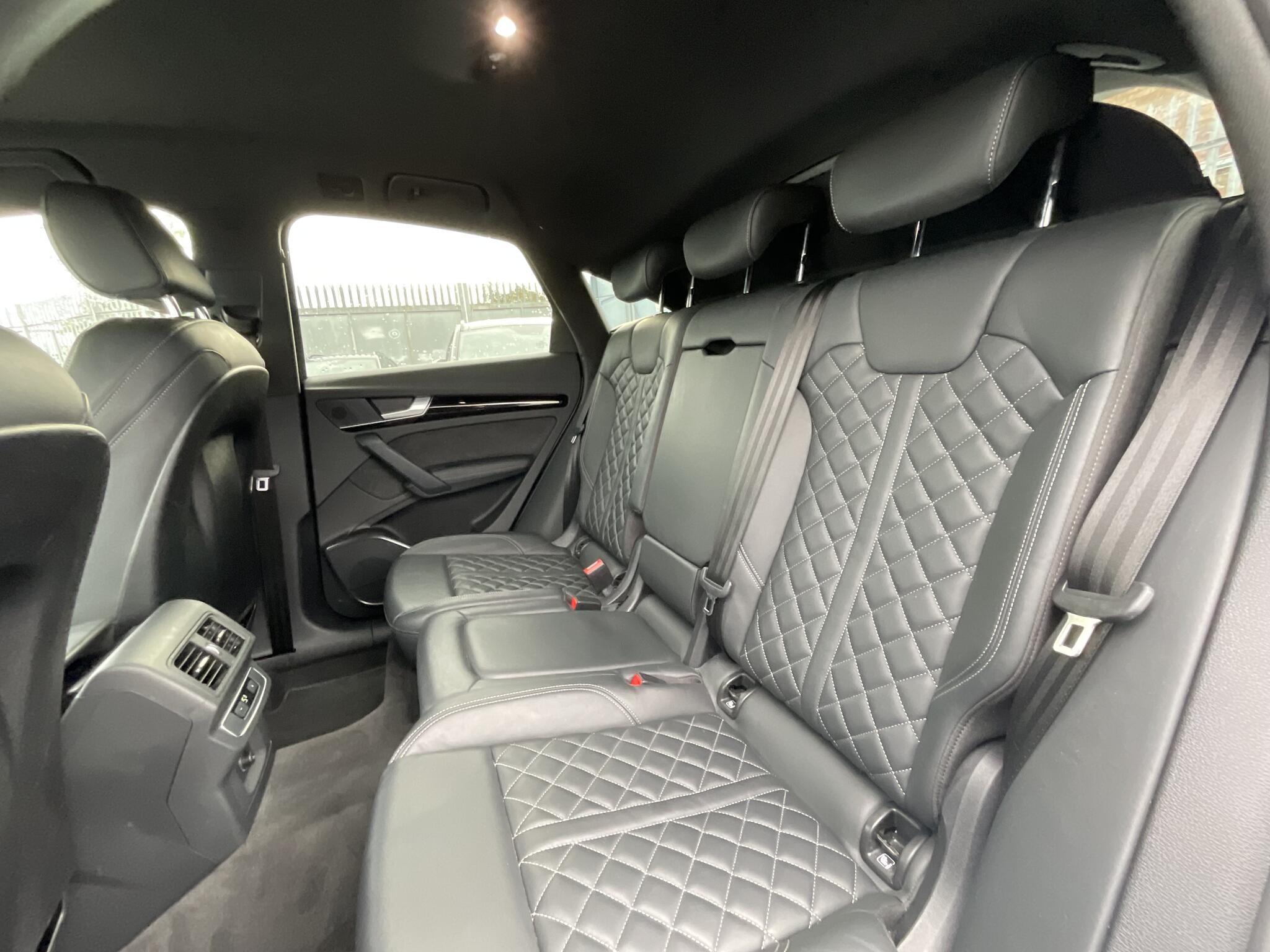 Audi Q5 - Image 14