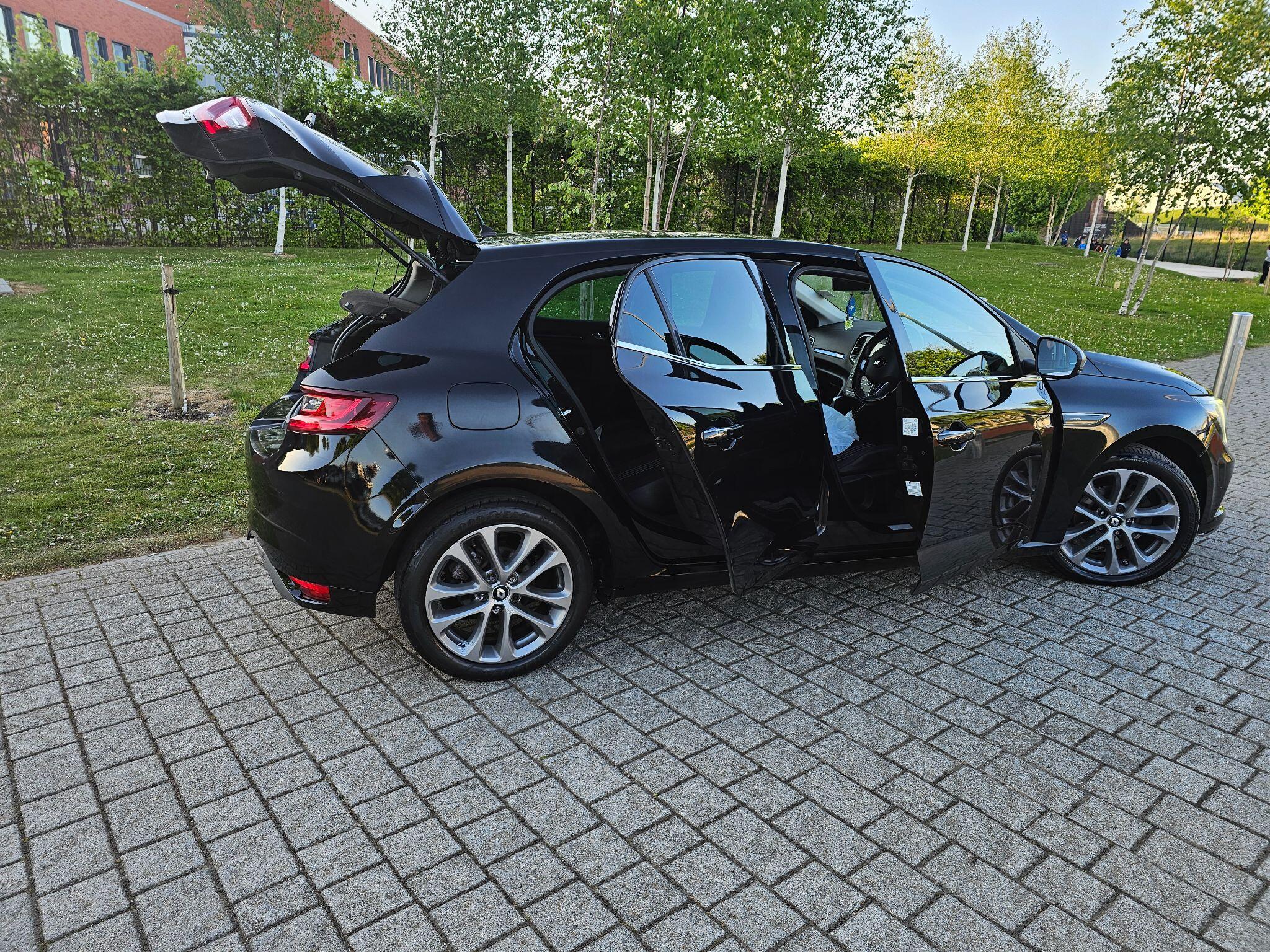 Renault Megane - Image 14