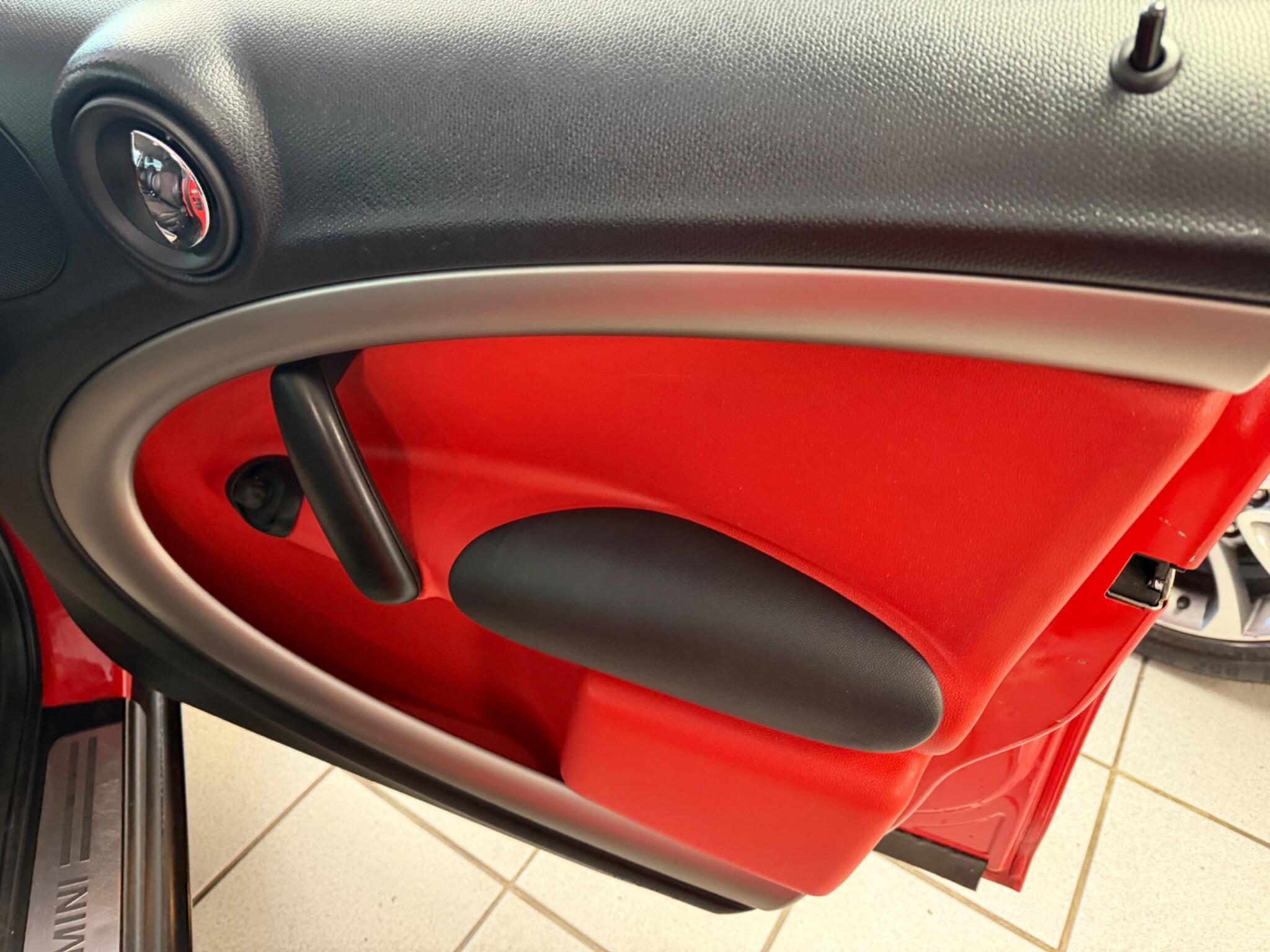 MINI Countryman - Image 31