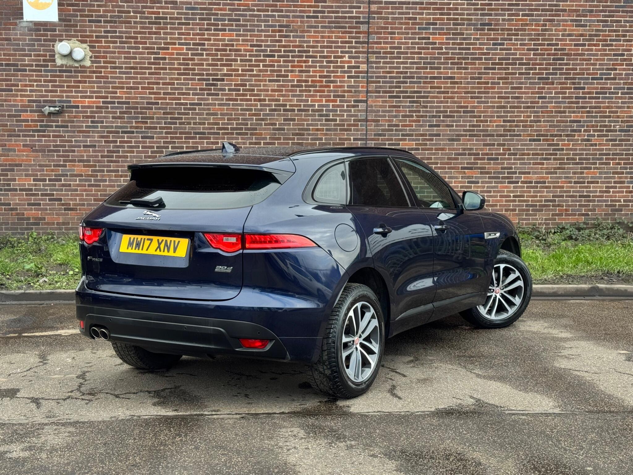 Jaguar F-Pace - Image 15