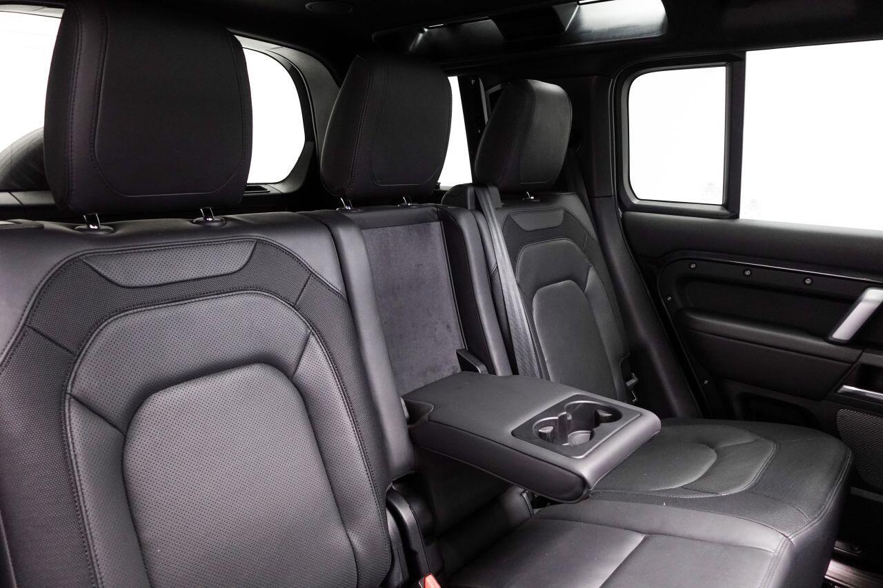 Land Rover Defender 110 - Image 27