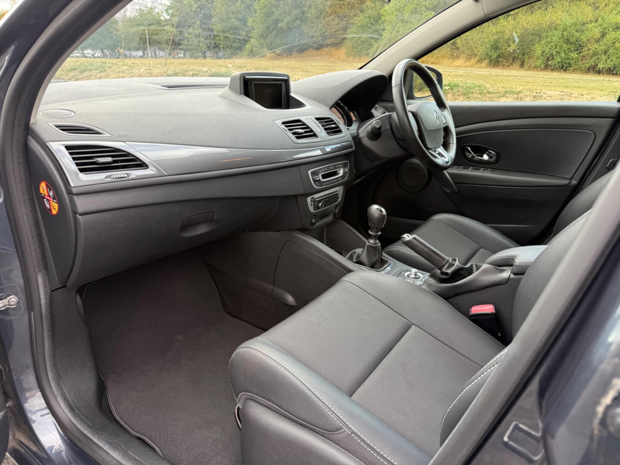Renault Megane - Image 8