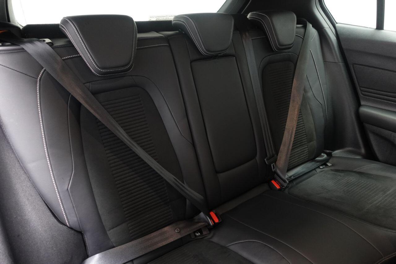Ford Focus - Image 23