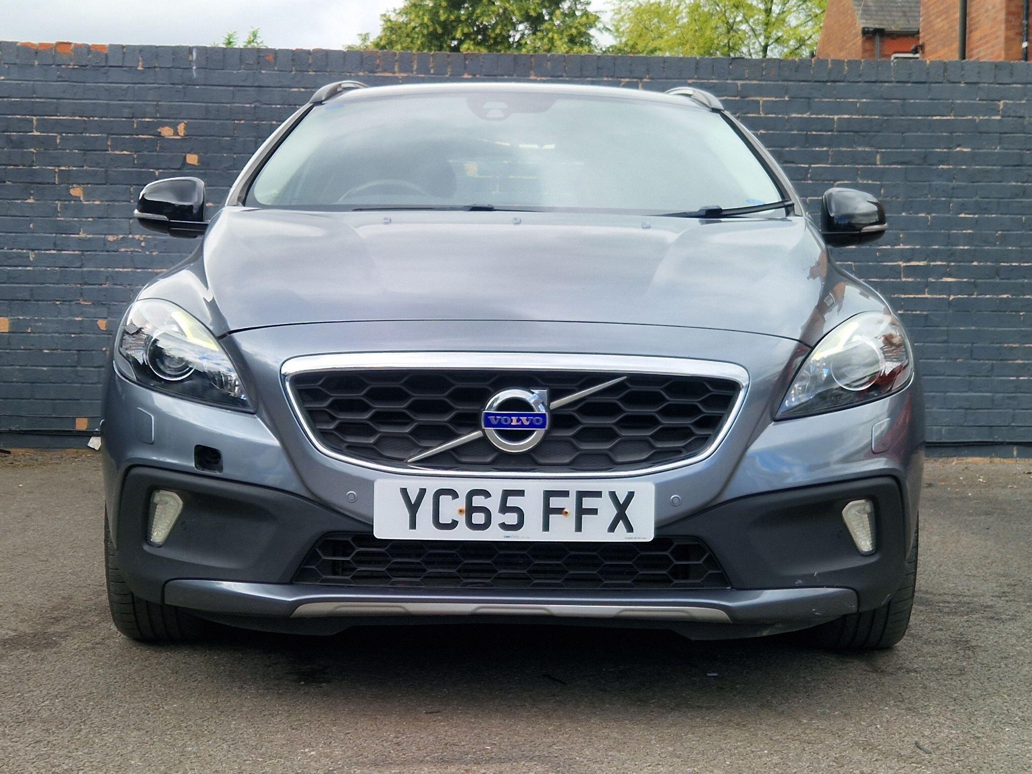 Volvo V40 CROSS COUNTRY - Image 19