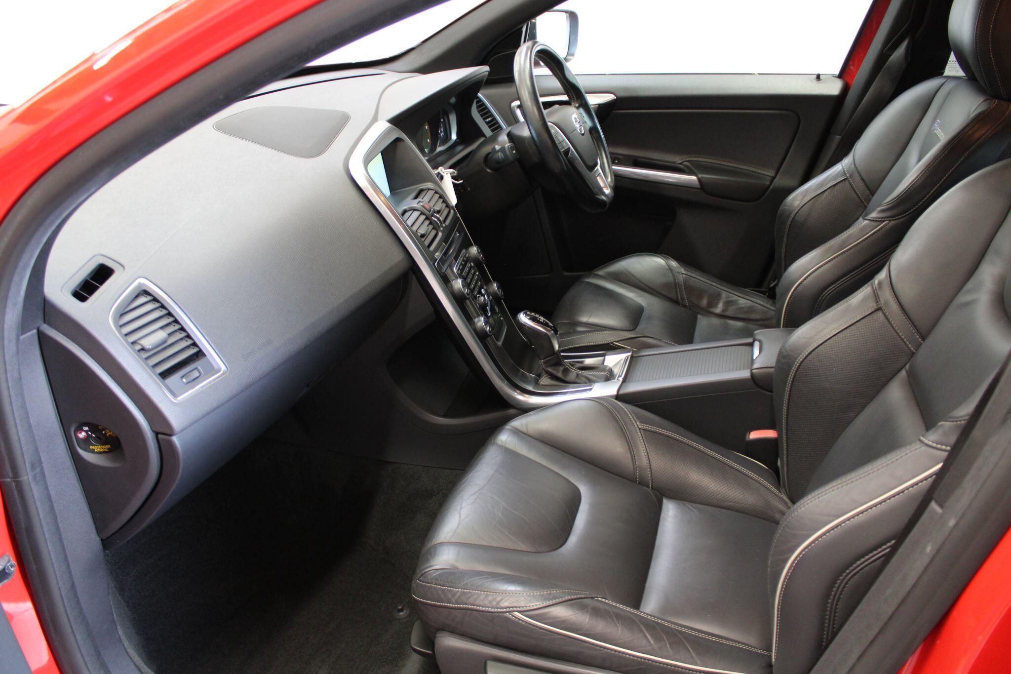 Volvo XC60 - Image 30