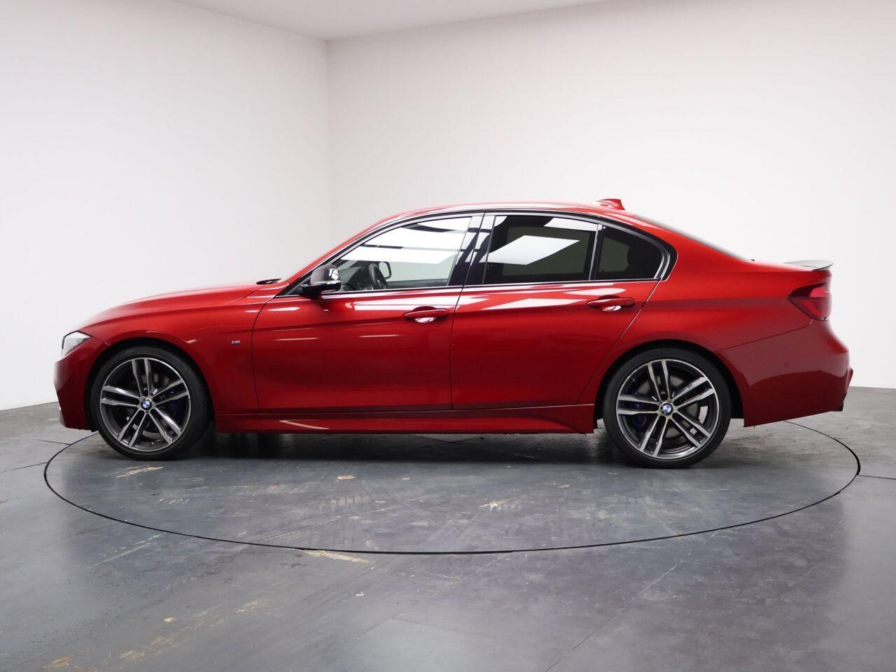 BMW 3 Series - Image 11