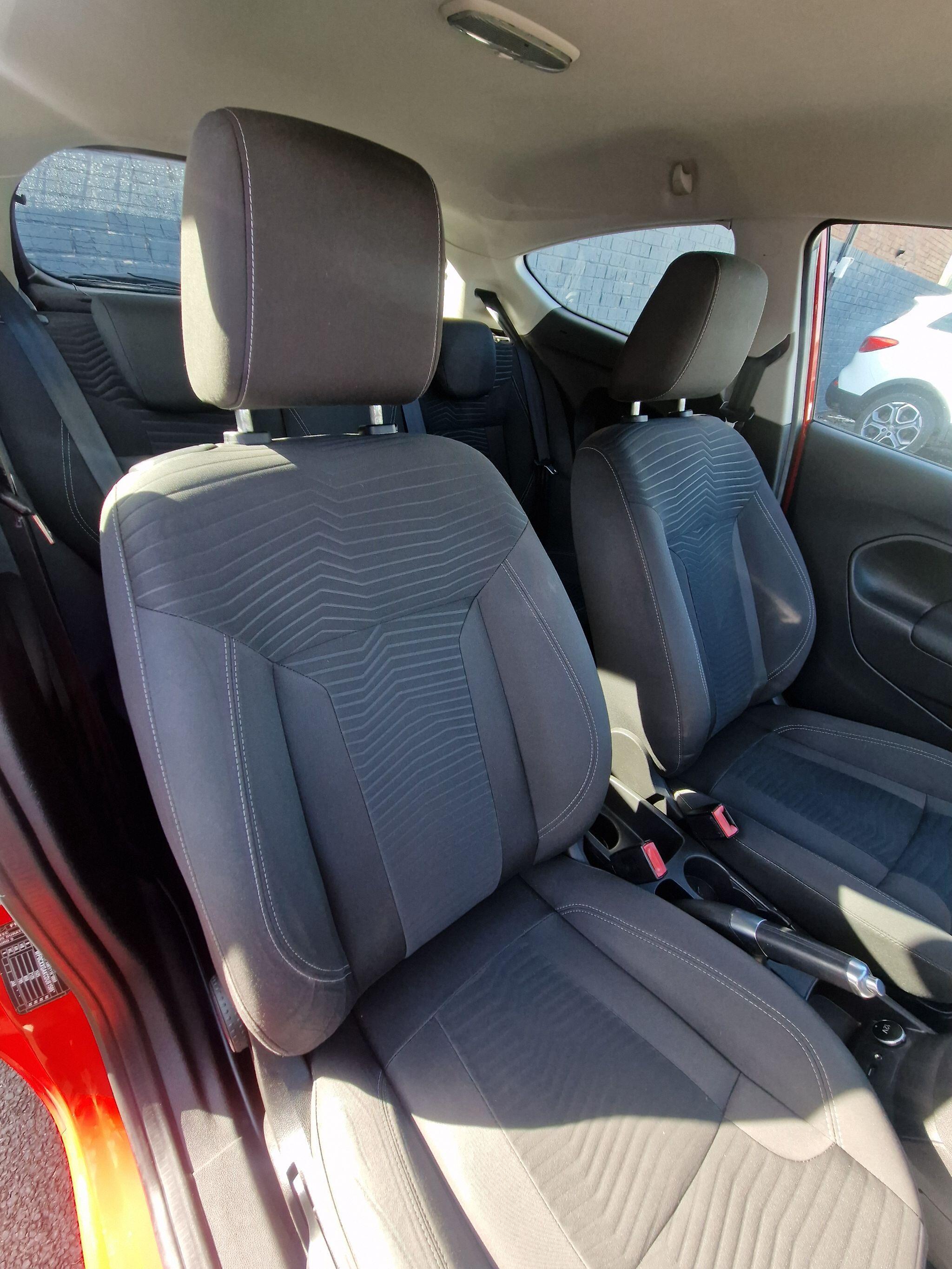 Ford Fiesta - Image 30