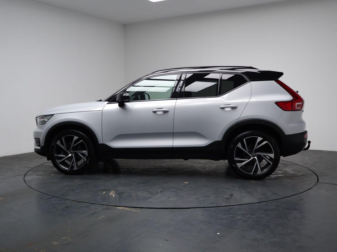 Volvo XC40 - Image 11