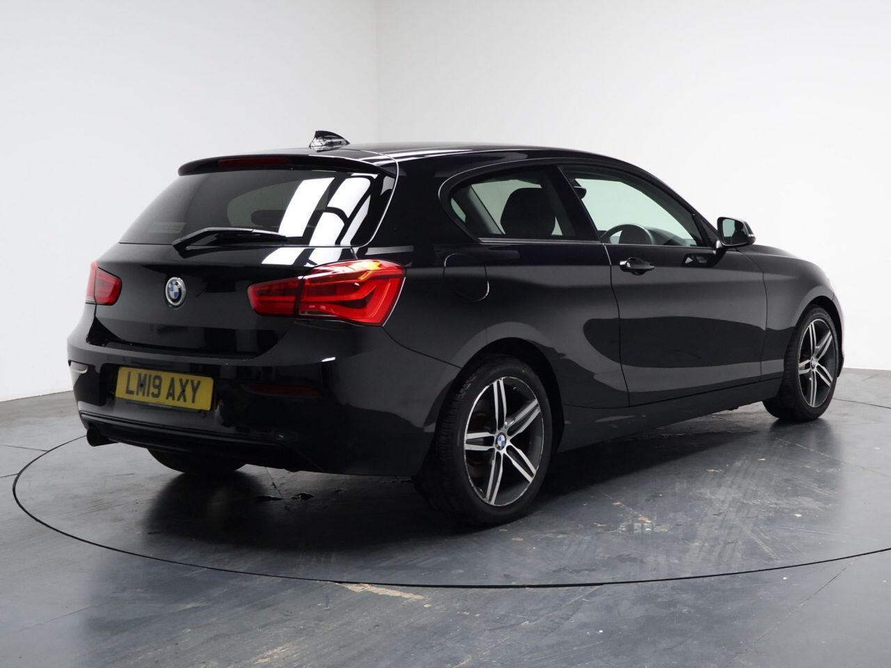 BMW 1 Series - Image 12