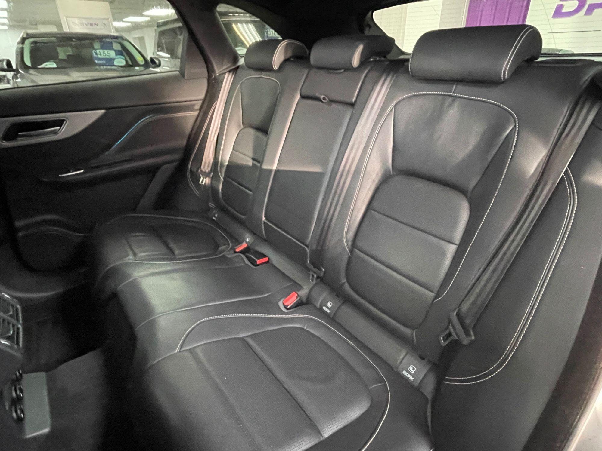 Jaguar F-Pace - Image 32