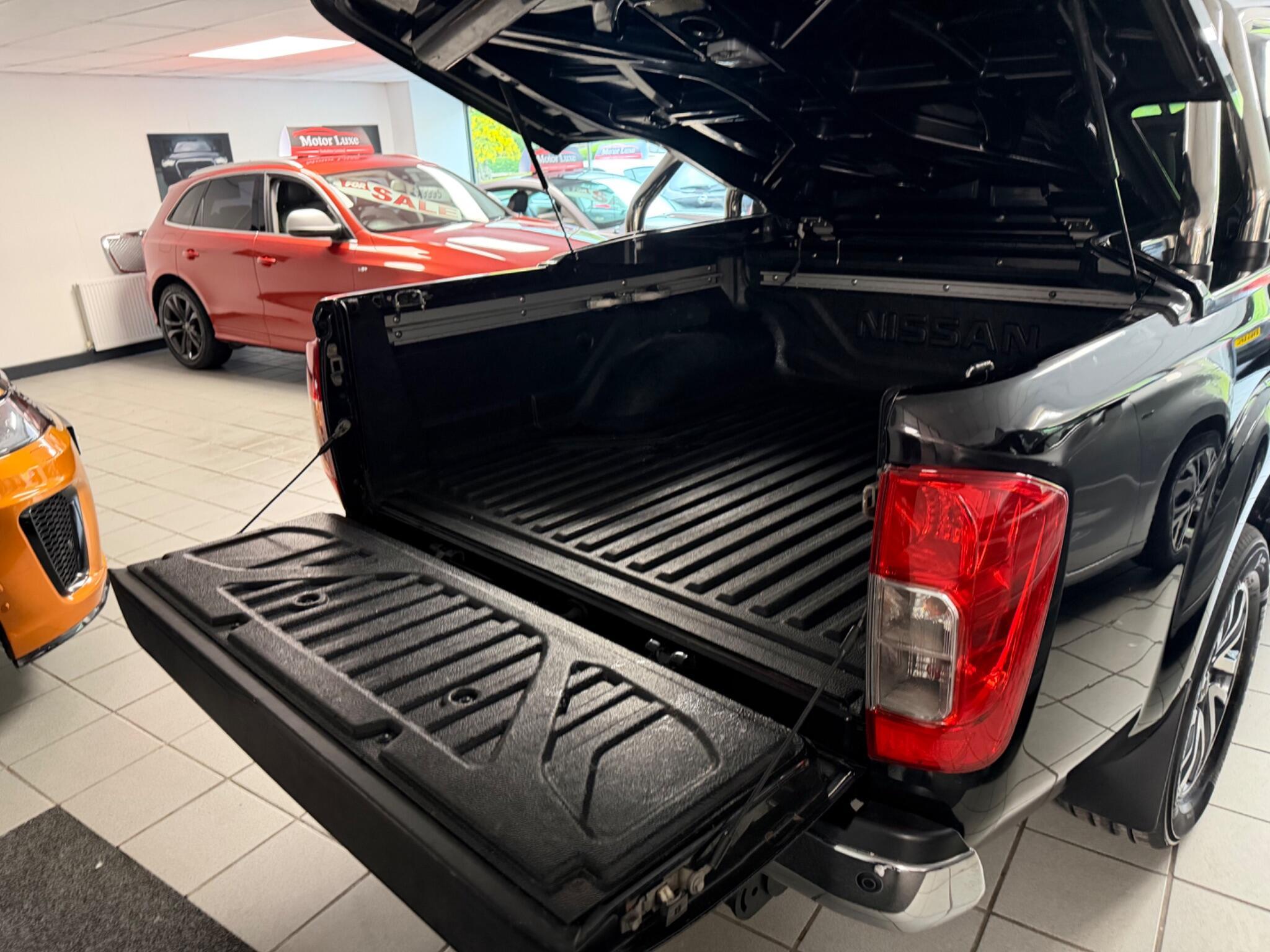 Nissan NAVARA - Image 15