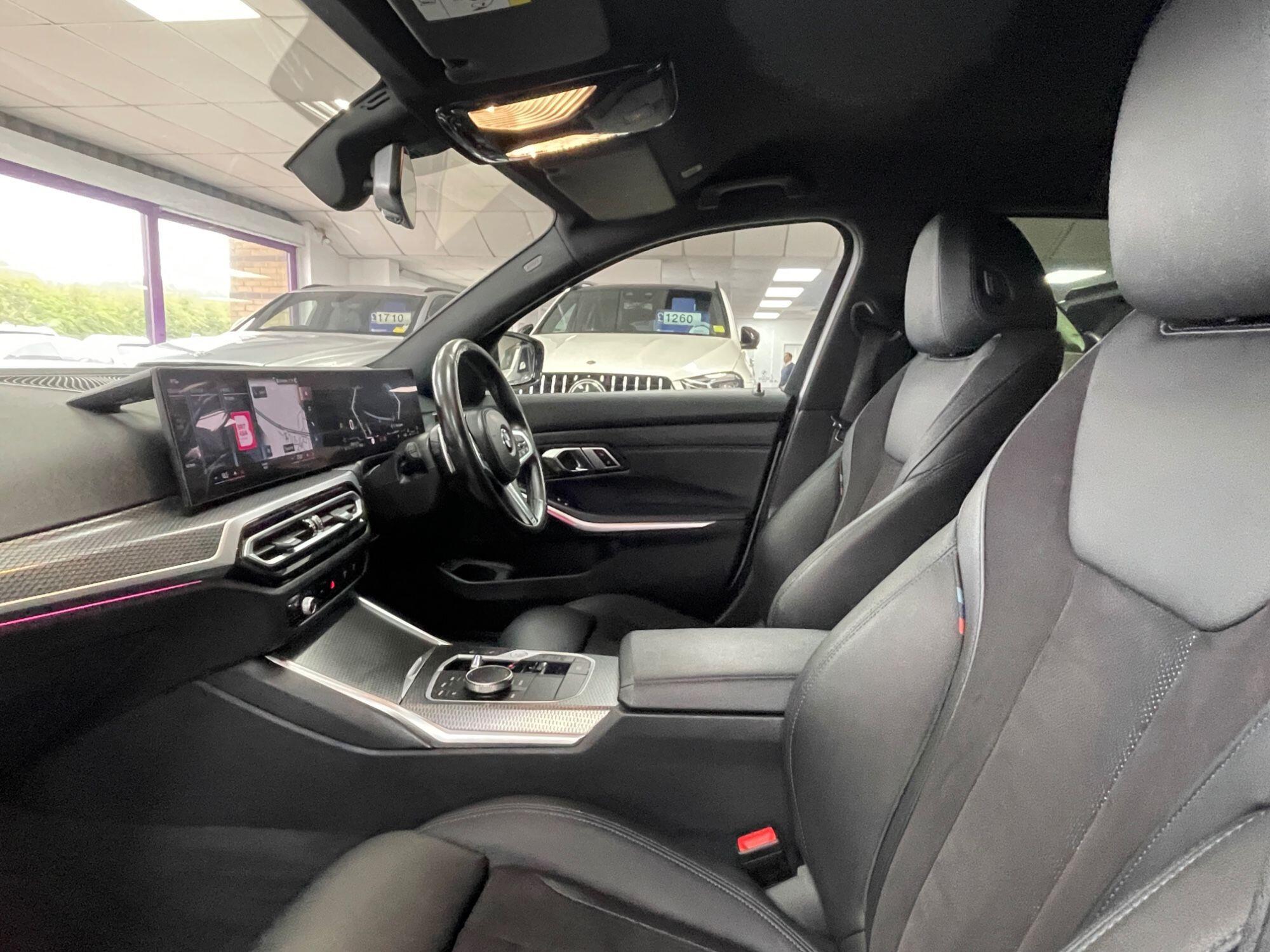 BMW 3 Series - Image 34