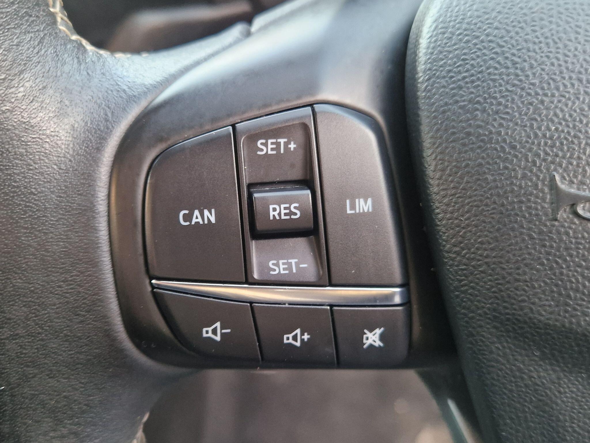 Ford Fiesta - Image 48