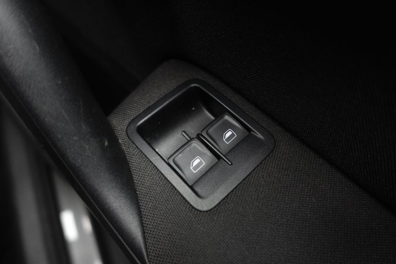 Volkswagen Polo - Image 45