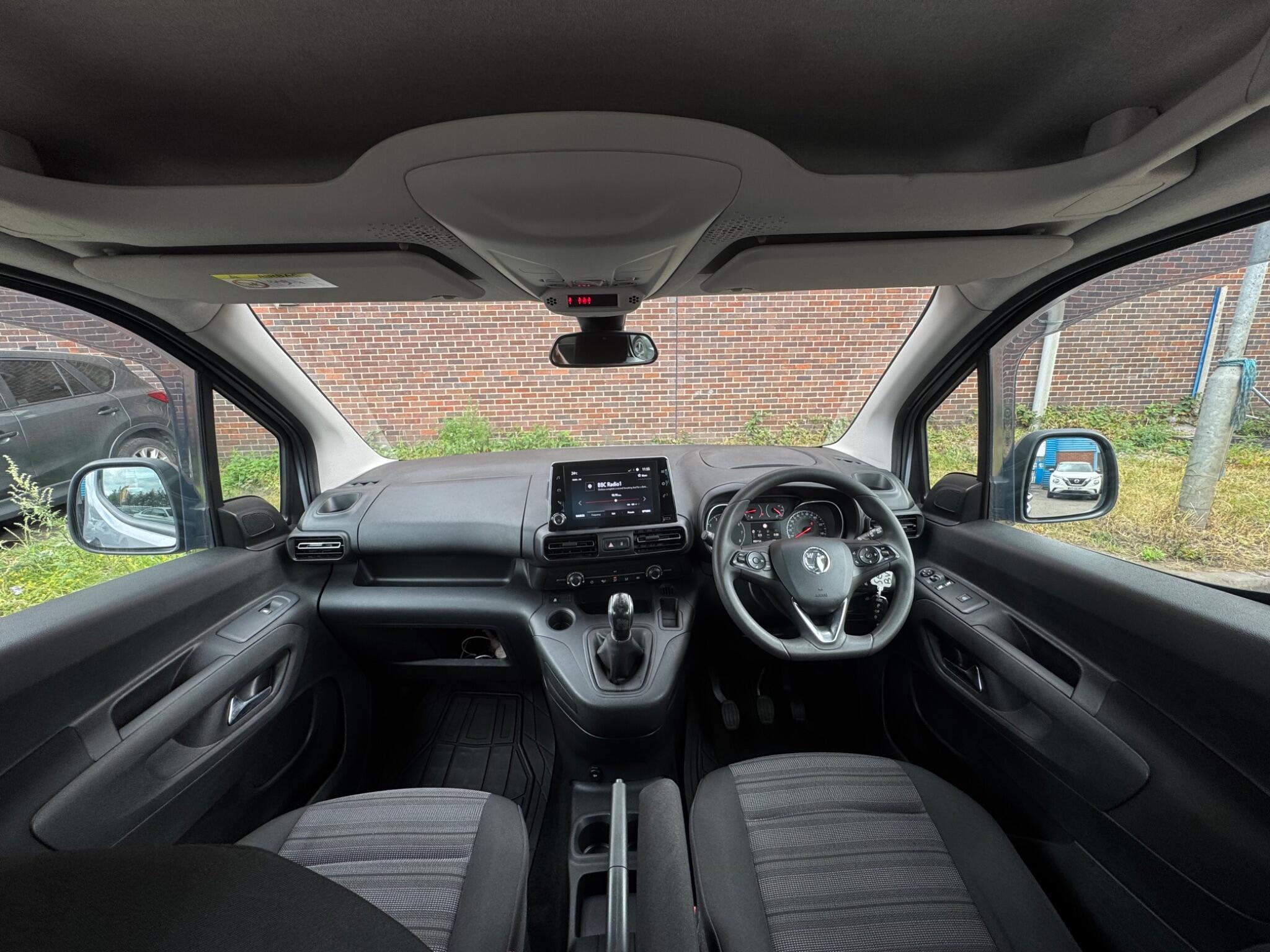 Vauxhall Combo Life - Image 3