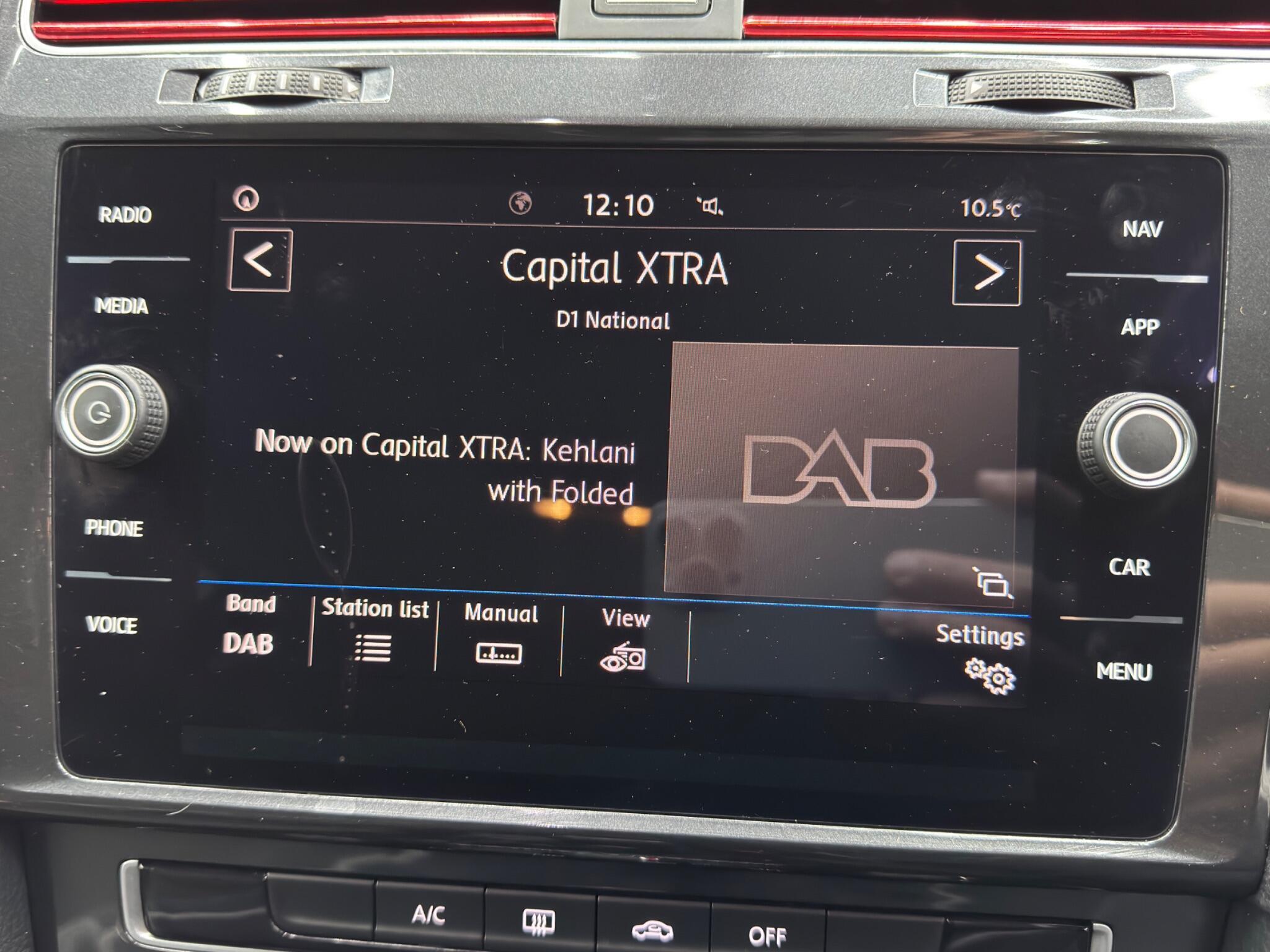 Volkswagen Golf - Image 28