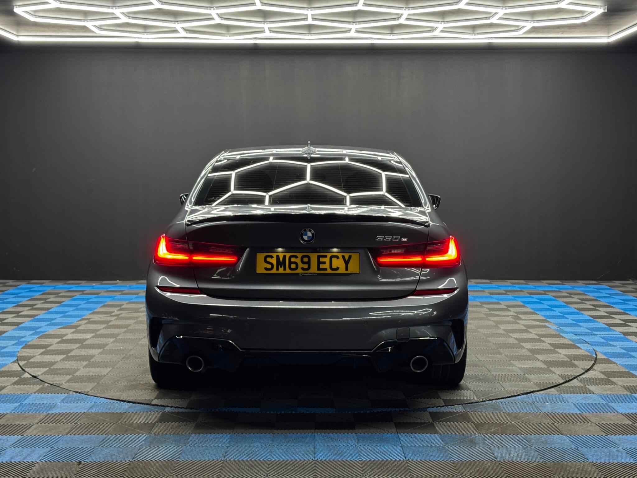 BMW 3 Series - Image 6