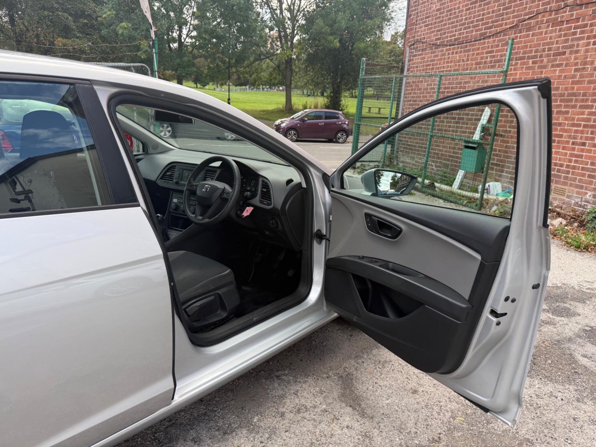 SEAT Leon - Image 18