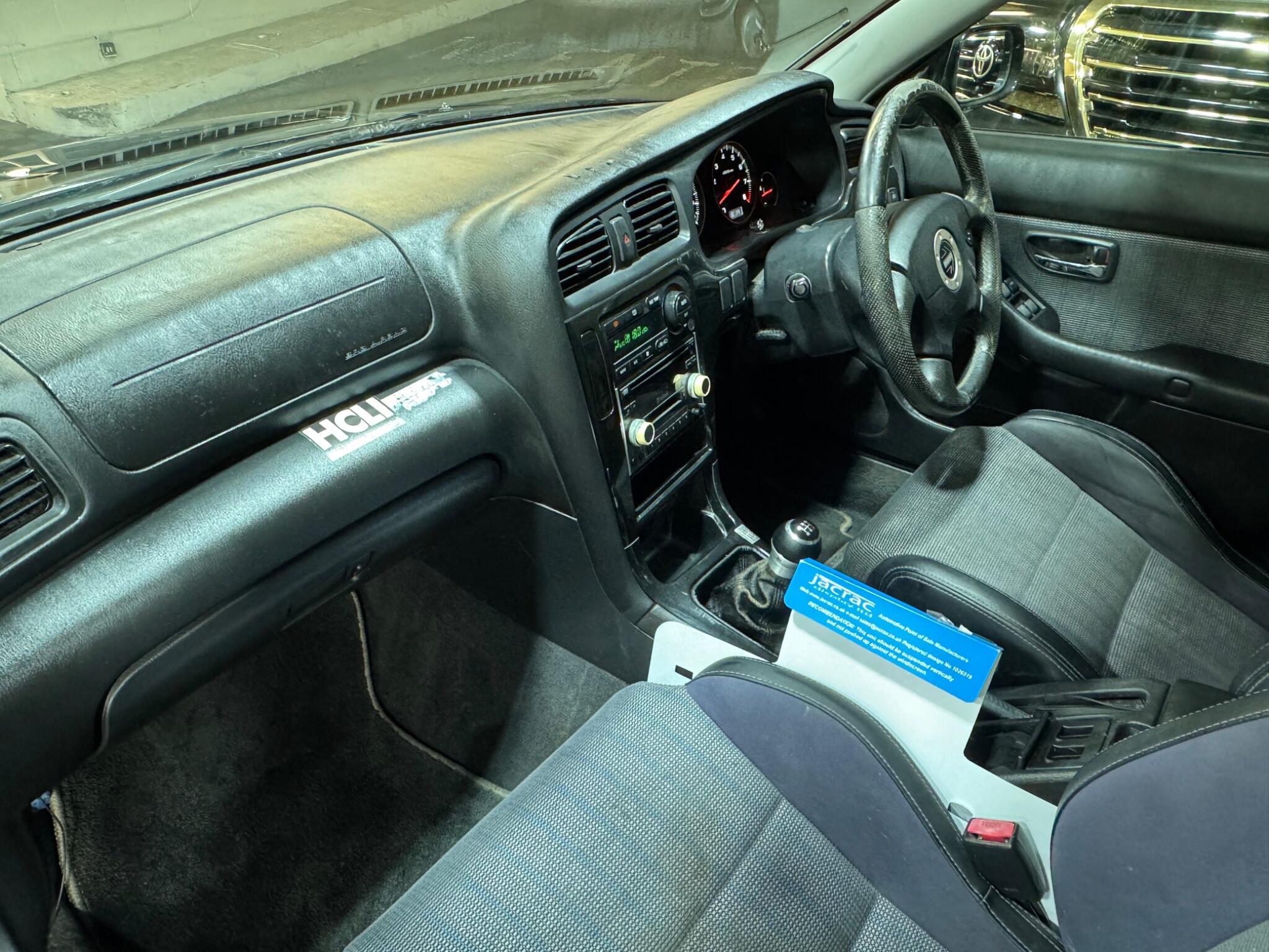 Subaru Legacy - Image 12