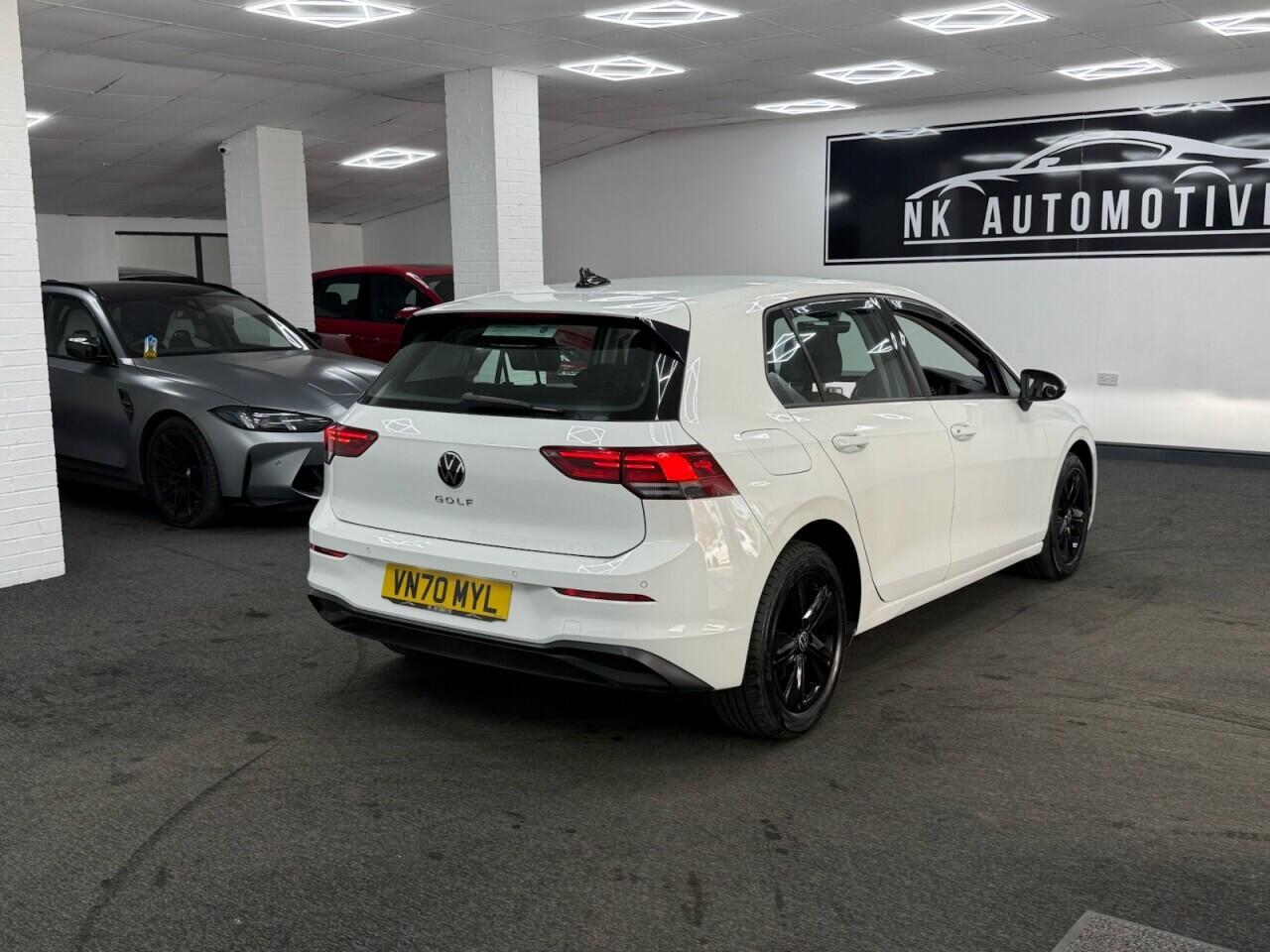 Volkswagen Golf - Image 4