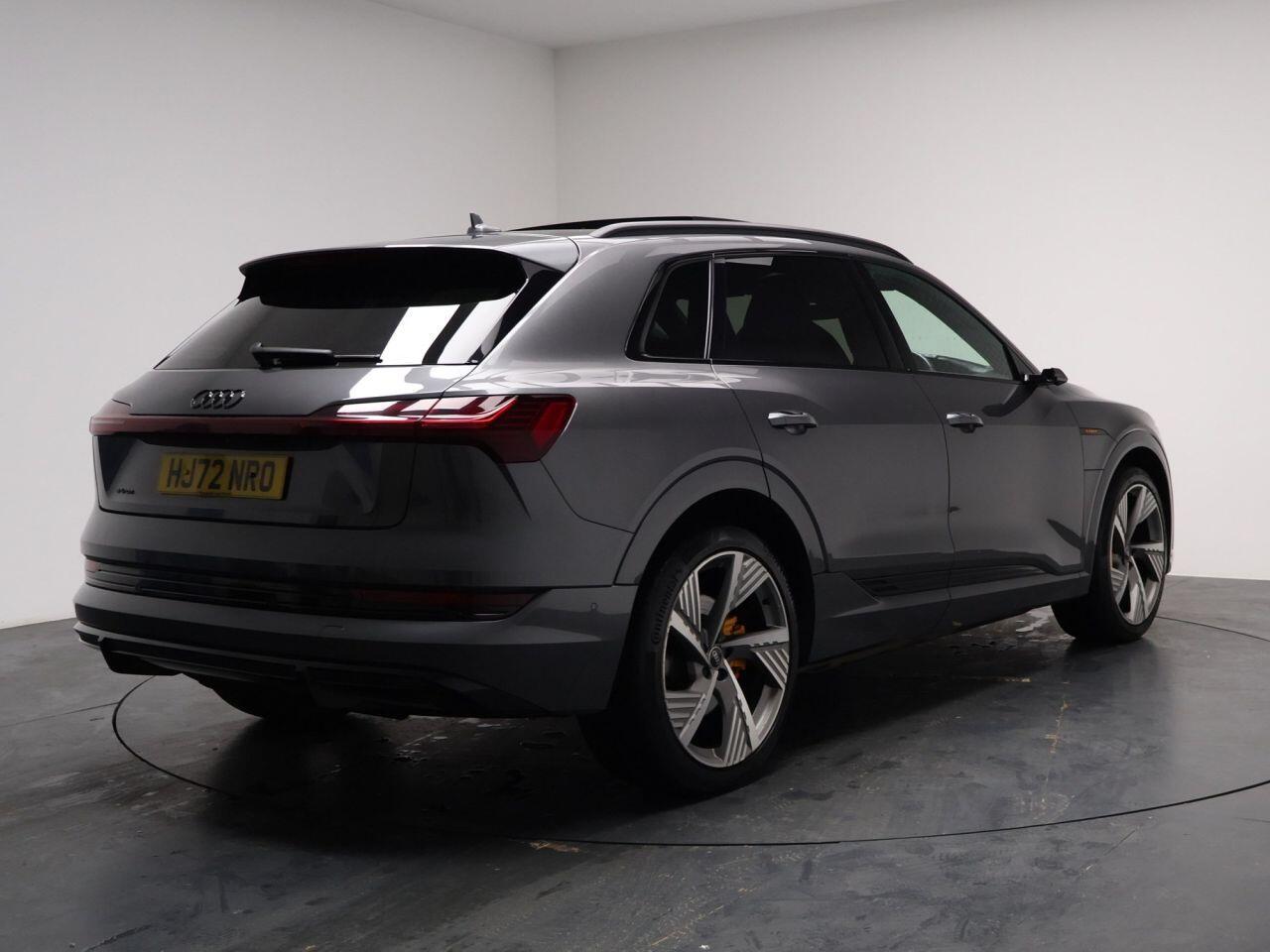 Audi E-Tron - Image 27