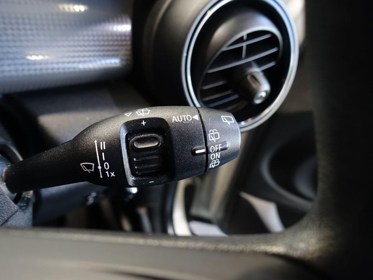 MINI Hatch - Image 21