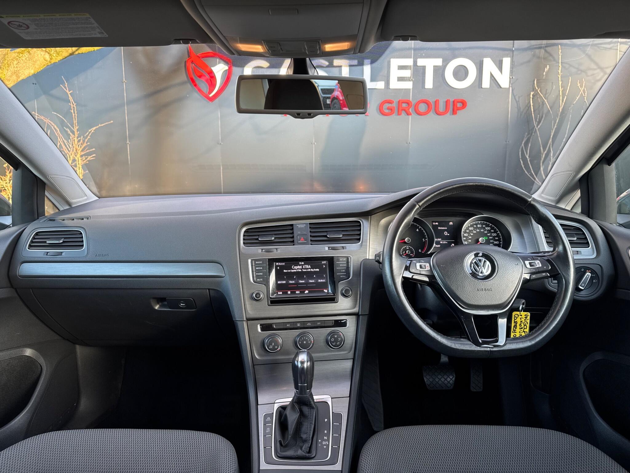 Volkswagen Golf - Image 13