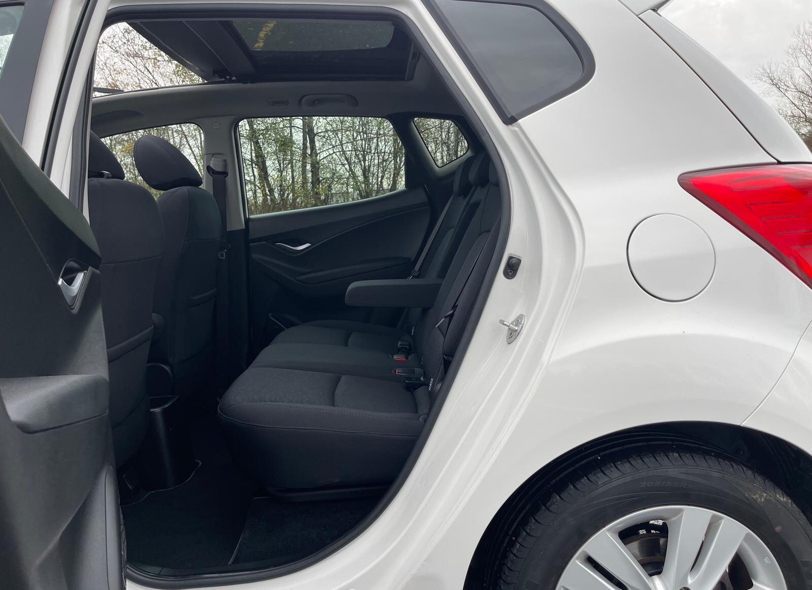 Hyundai ix20 - Image 30