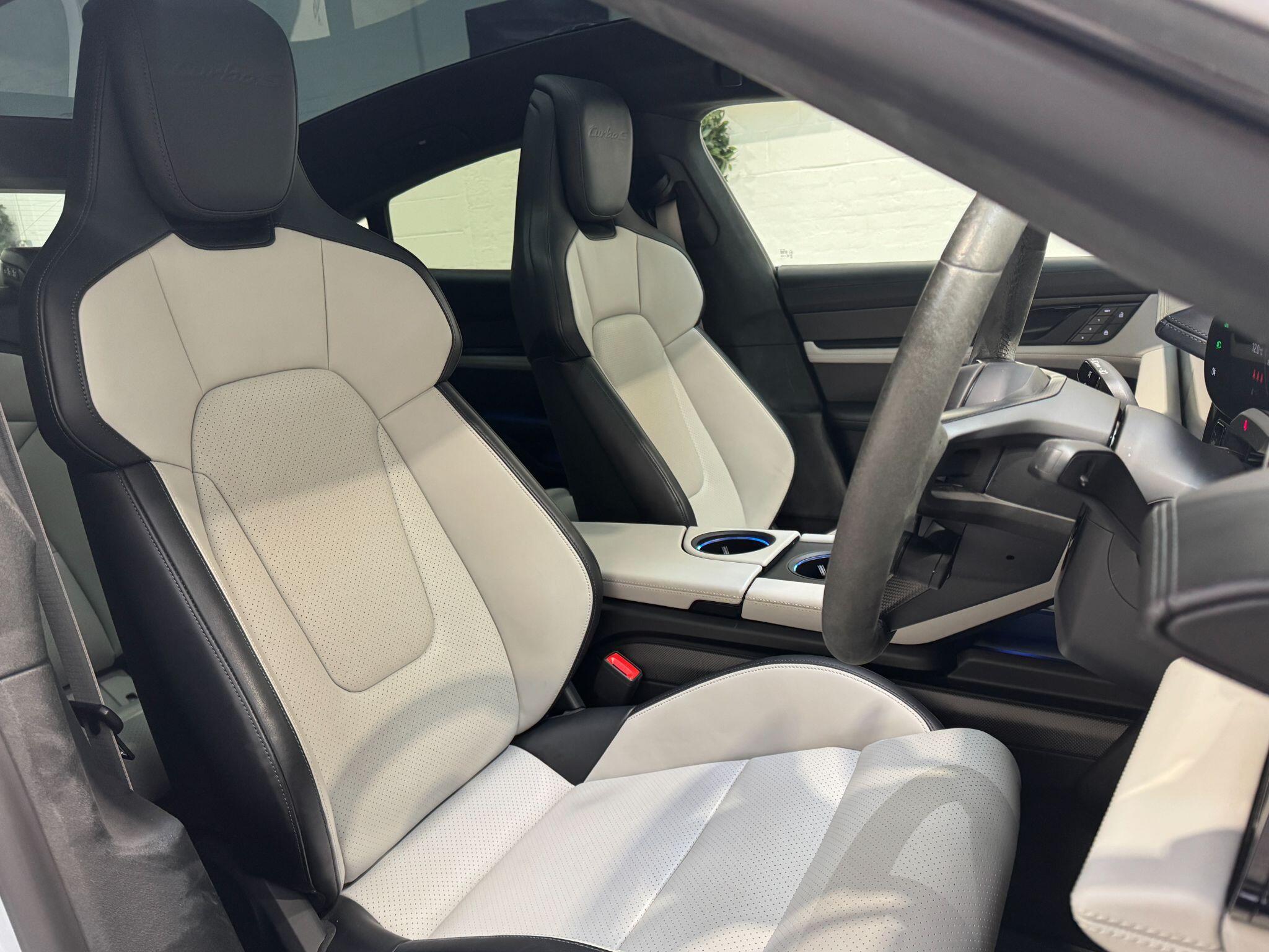 Porsche Taycan - Image 20